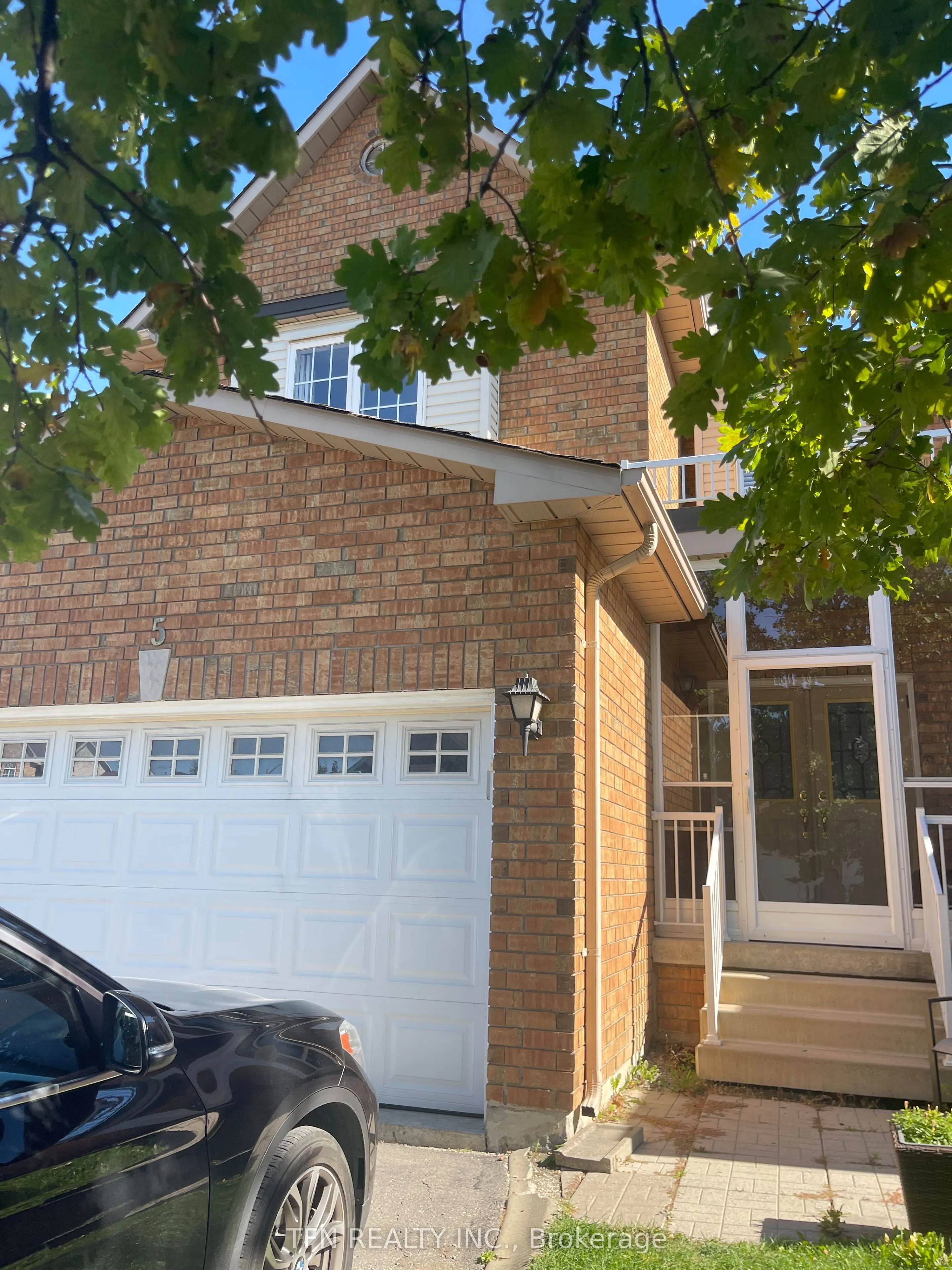 5 Belwood Boulevard