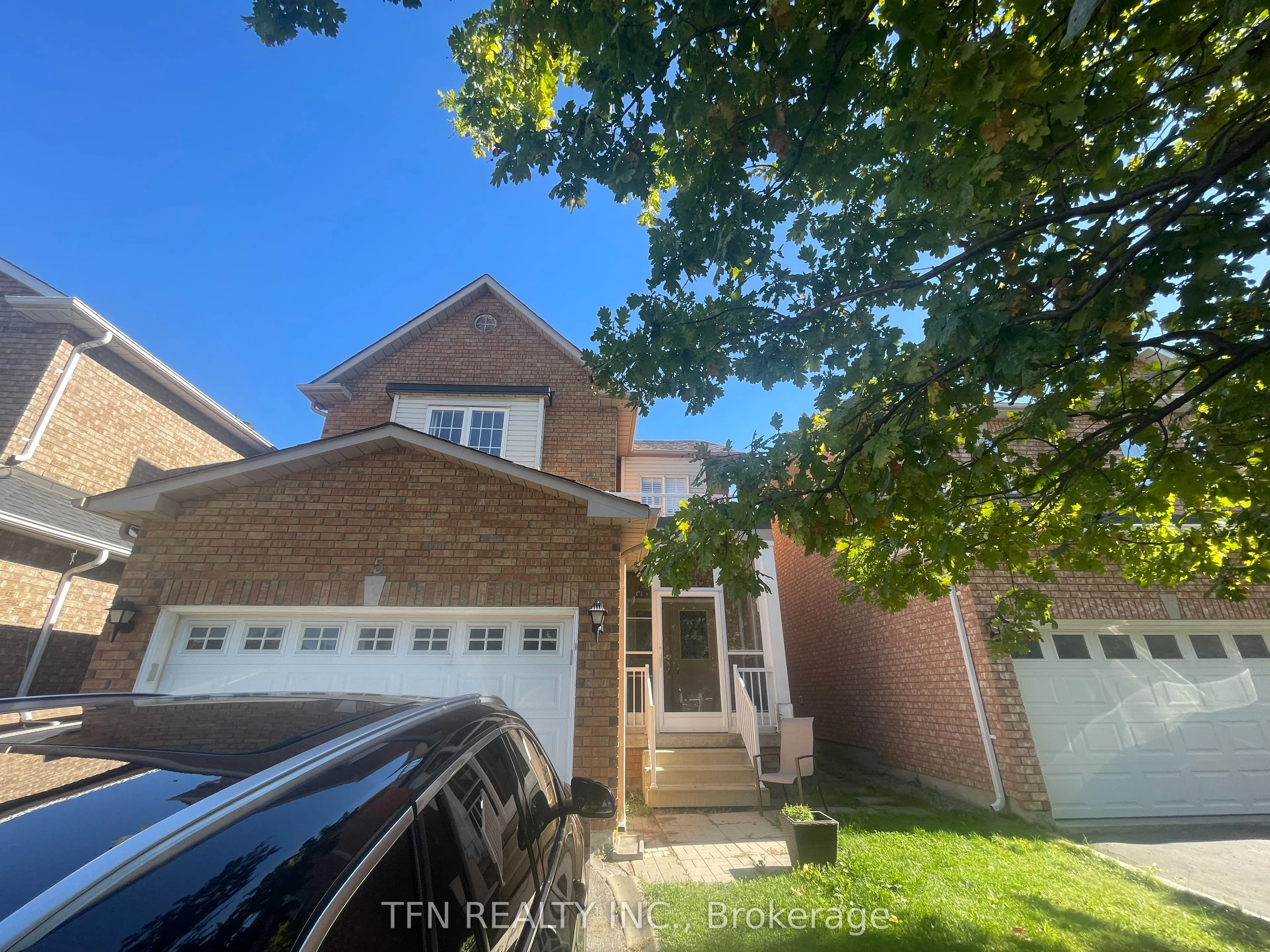 5 Belwood Boulevard