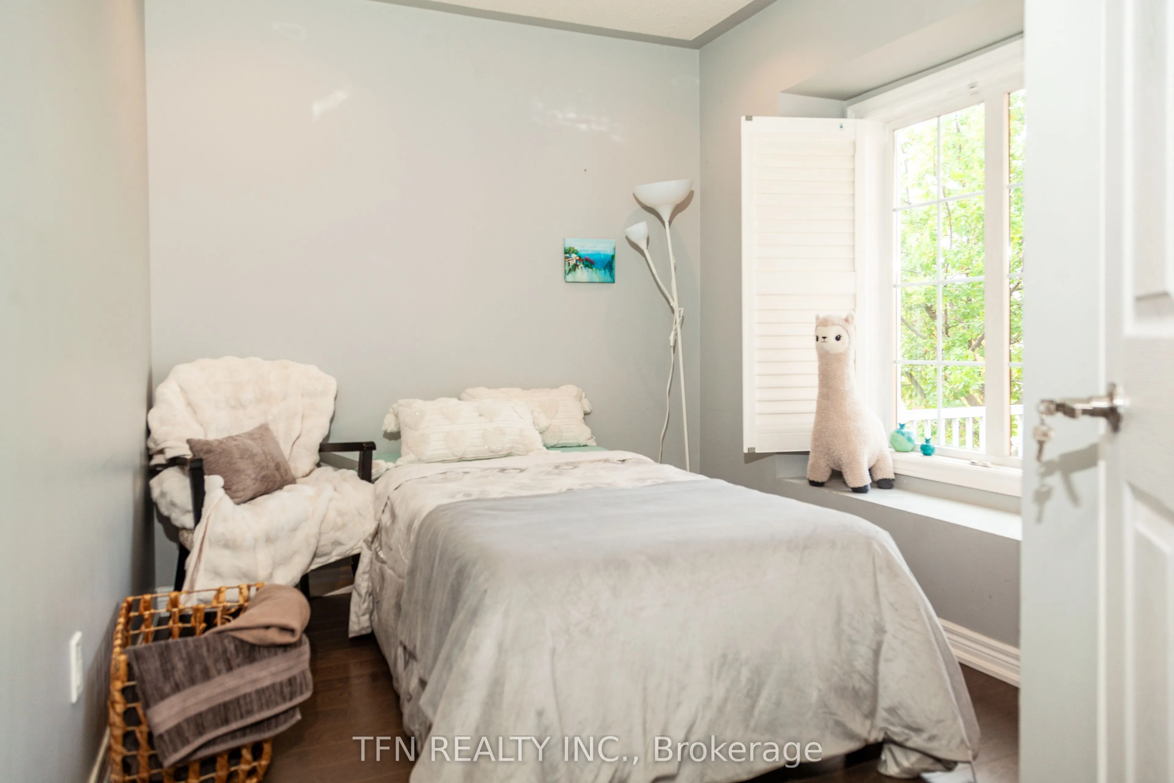 5 Belwood Boulevard