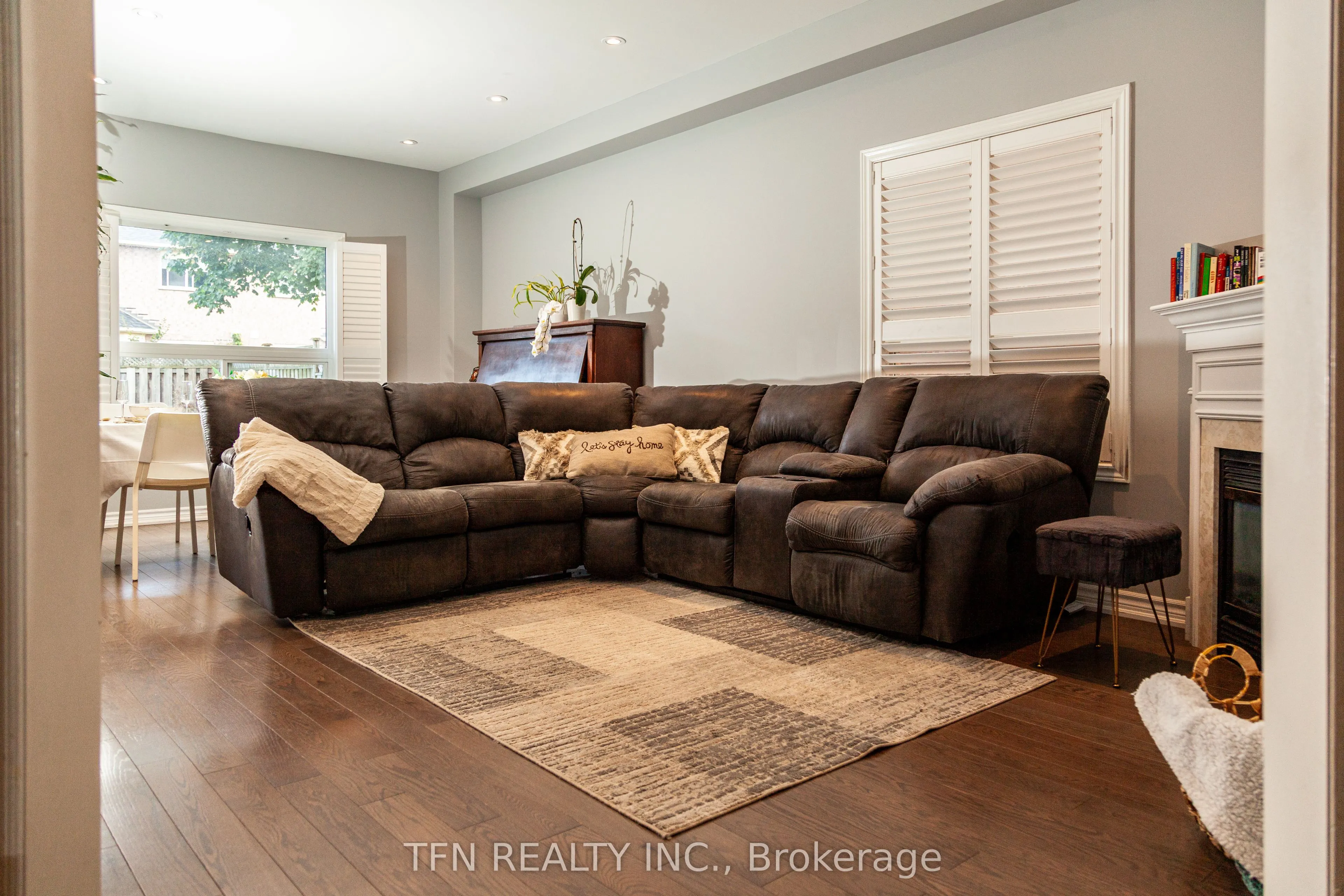 5 Belwood Boulevard