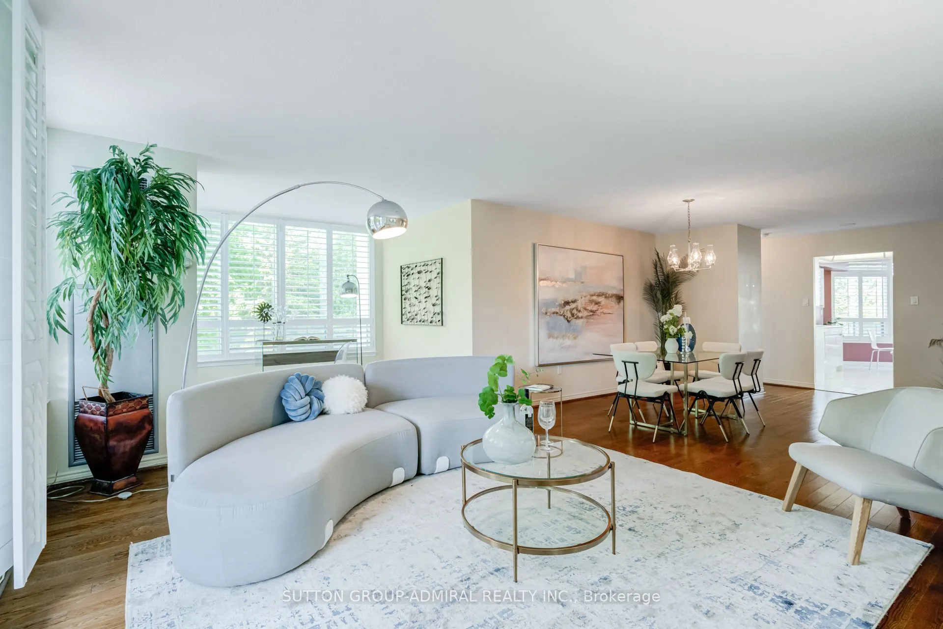 7250 Yonge Street, #311