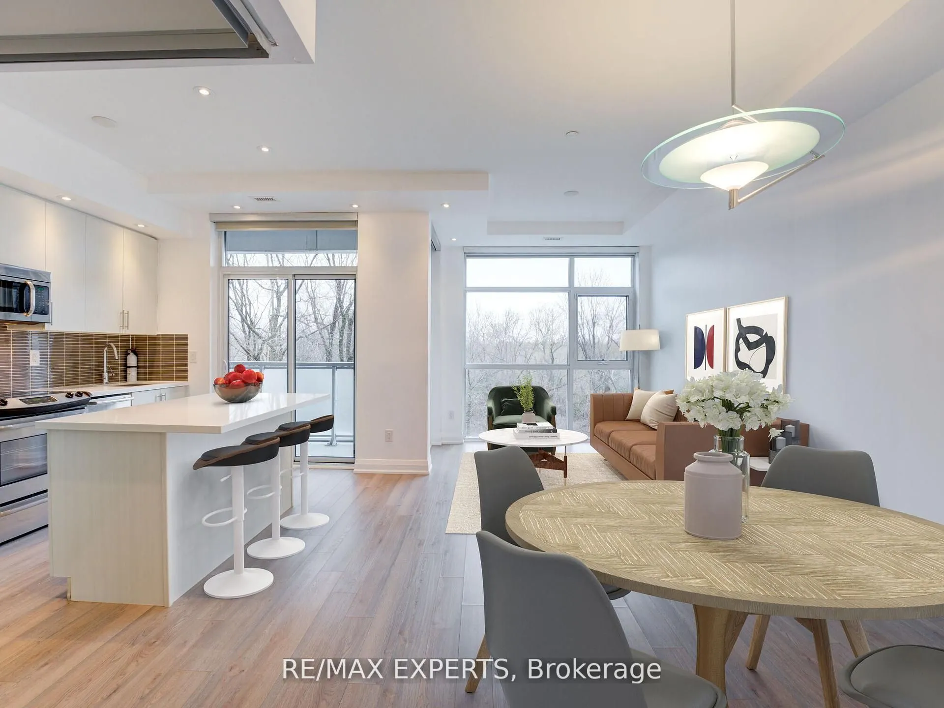 8763 Bayview Avenue W, #231