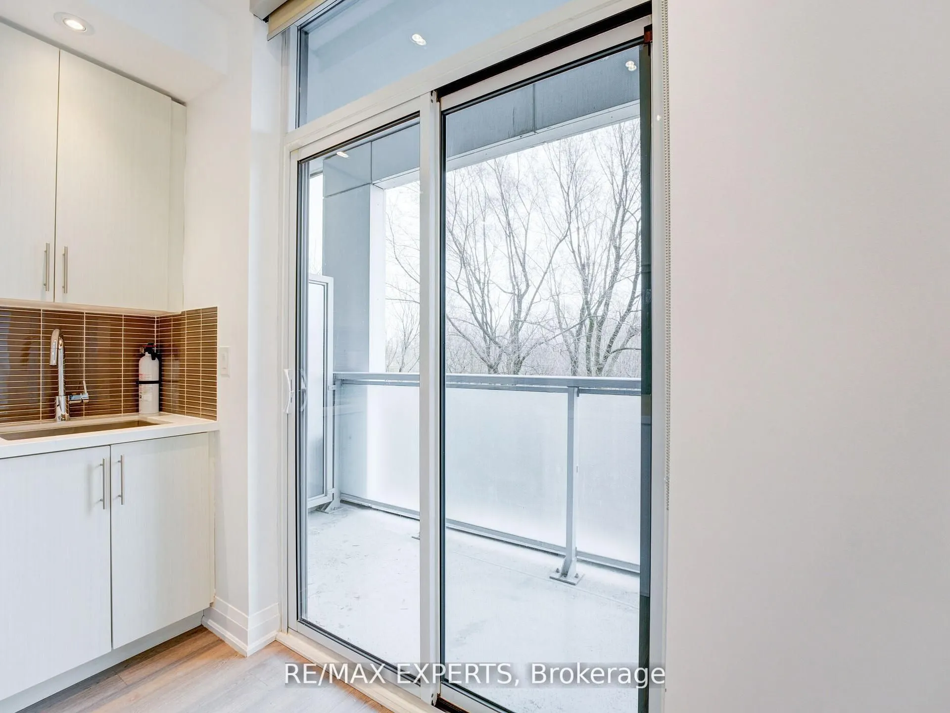 8763 Bayview Avenue W, #231