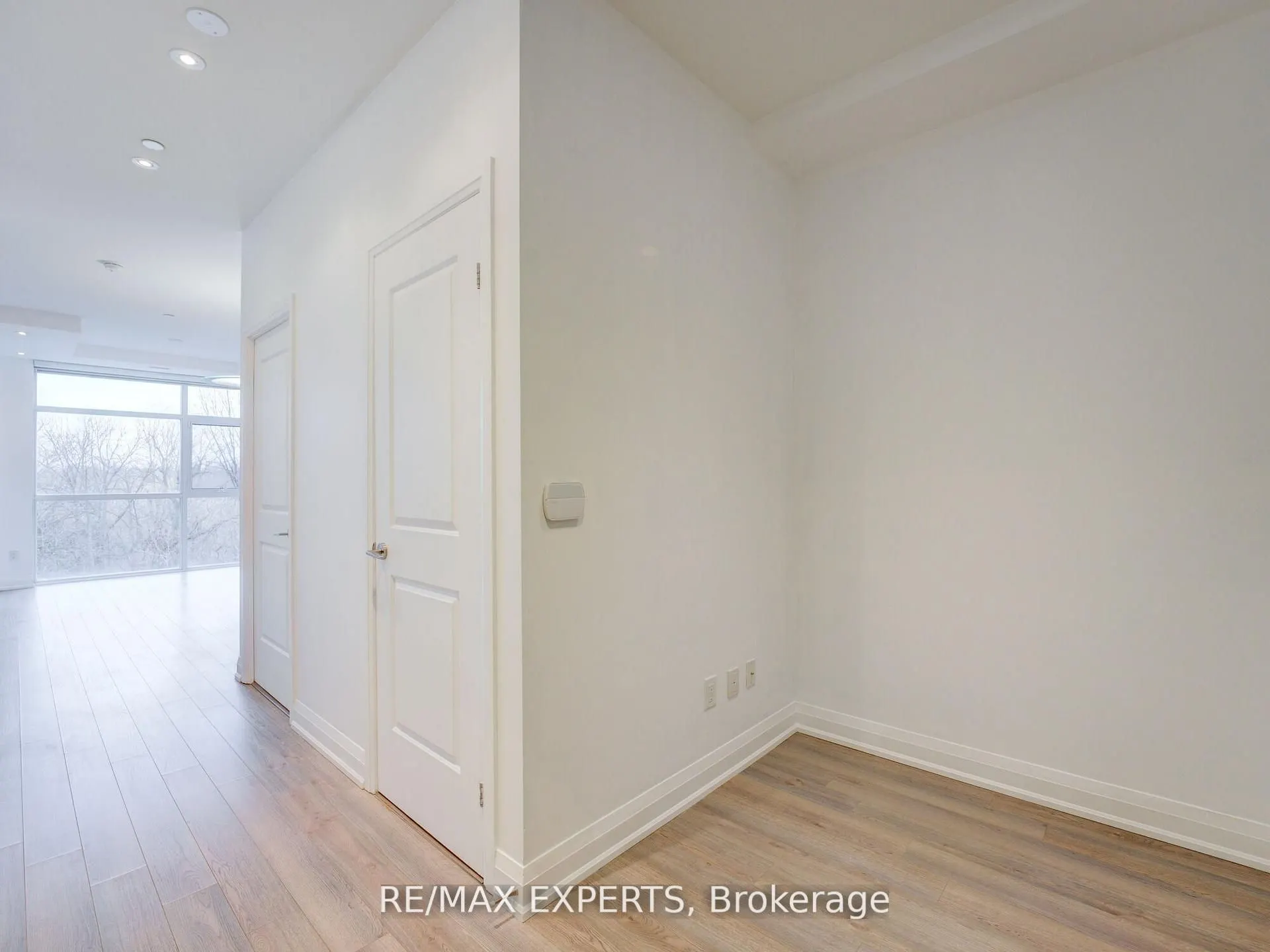 8763 Bayview Avenue W, #231