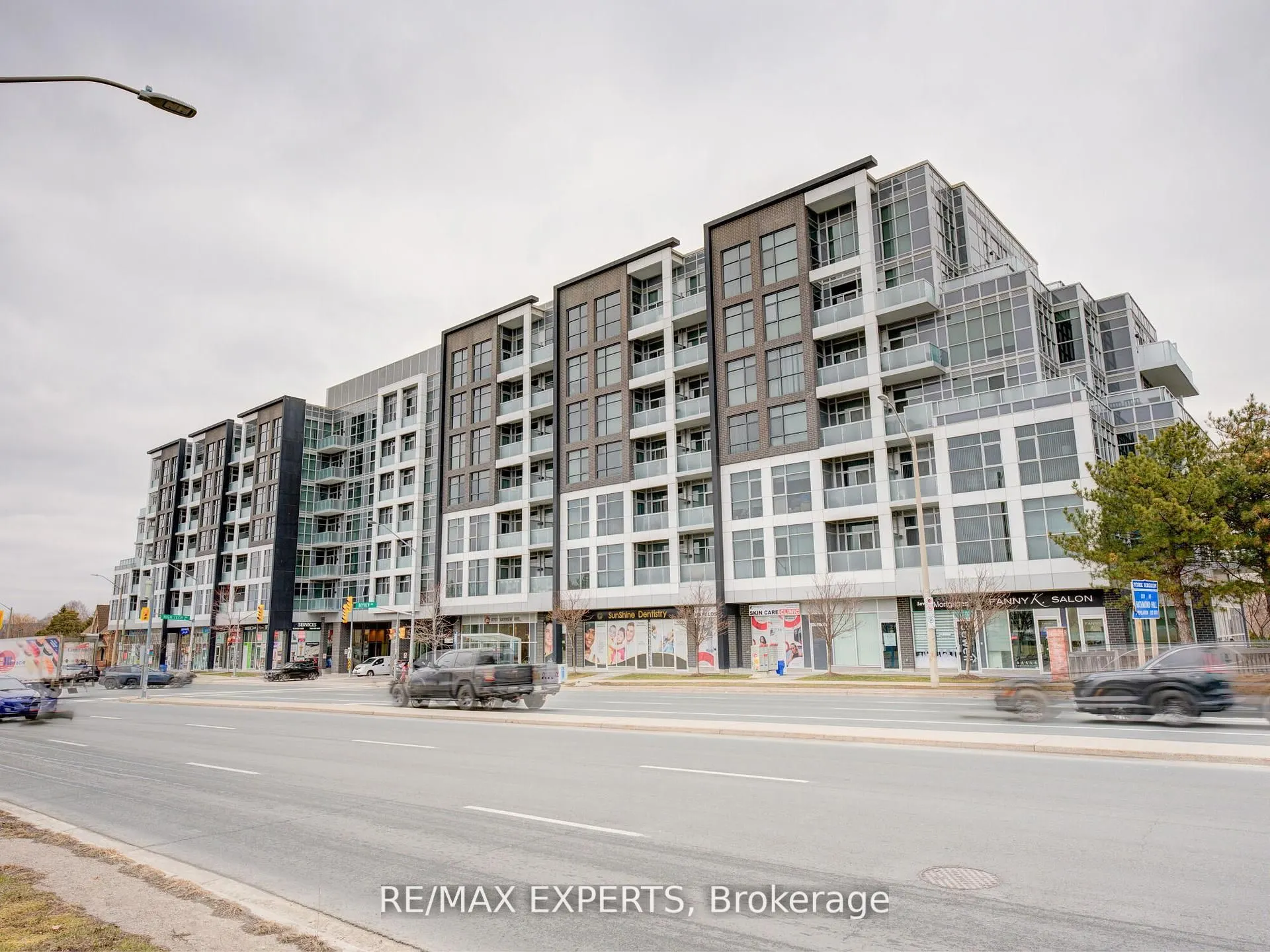 8763 Bayview Avenue W, #231