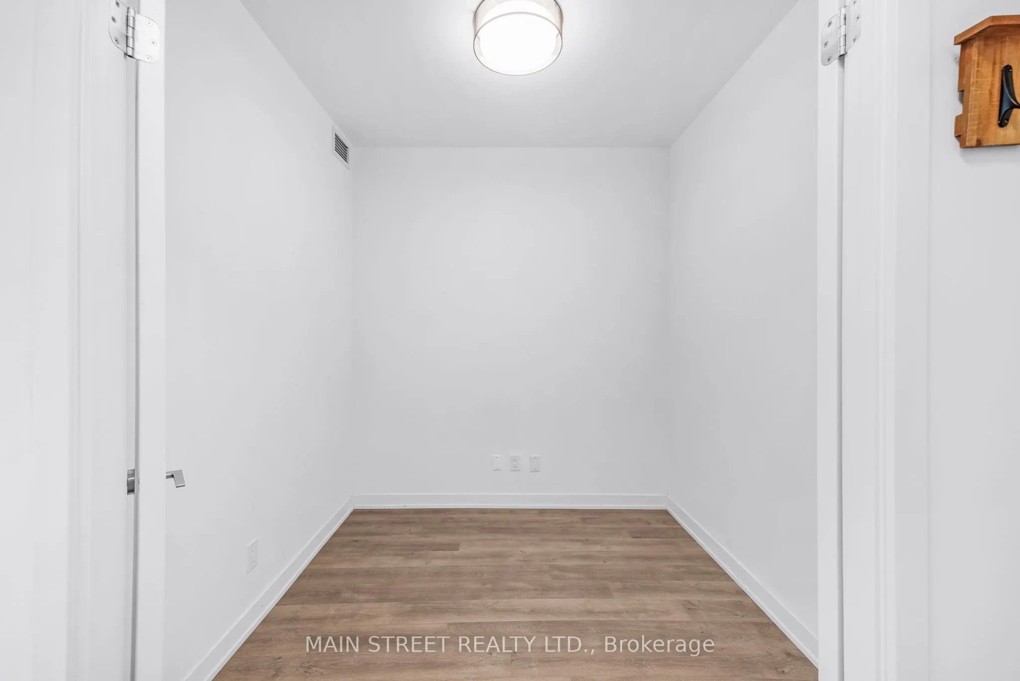 8119 Birchmount Road, #716