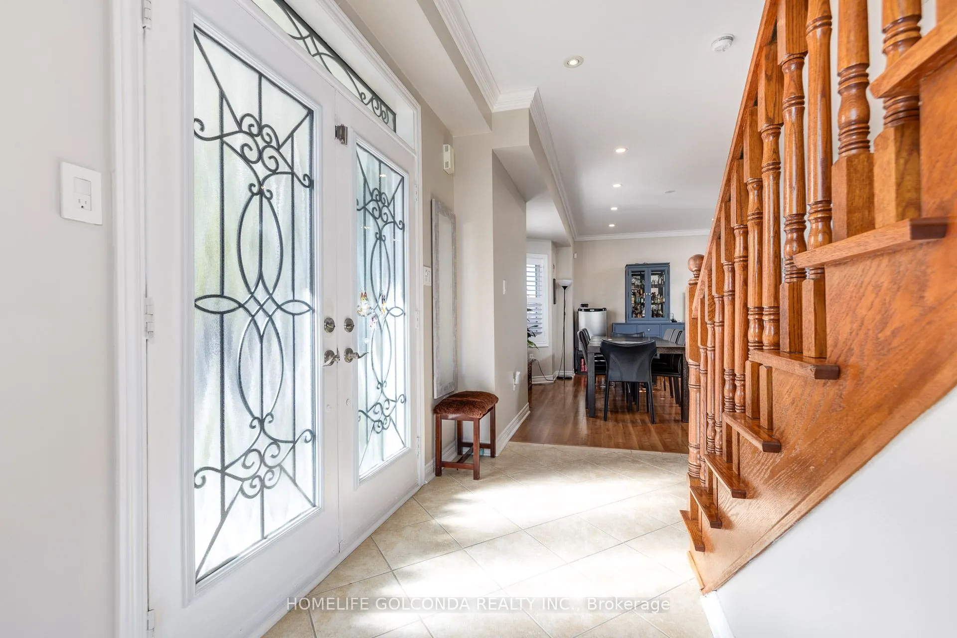 77 Arco Circle