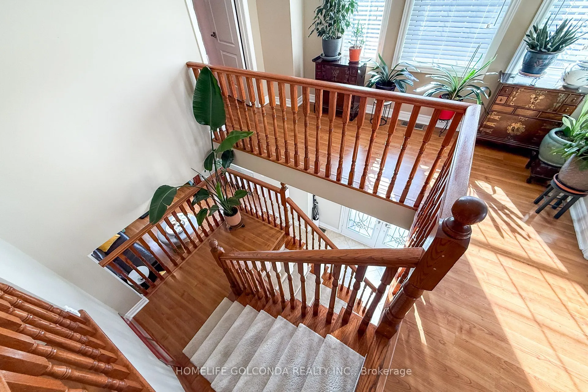 77 Arco Circle