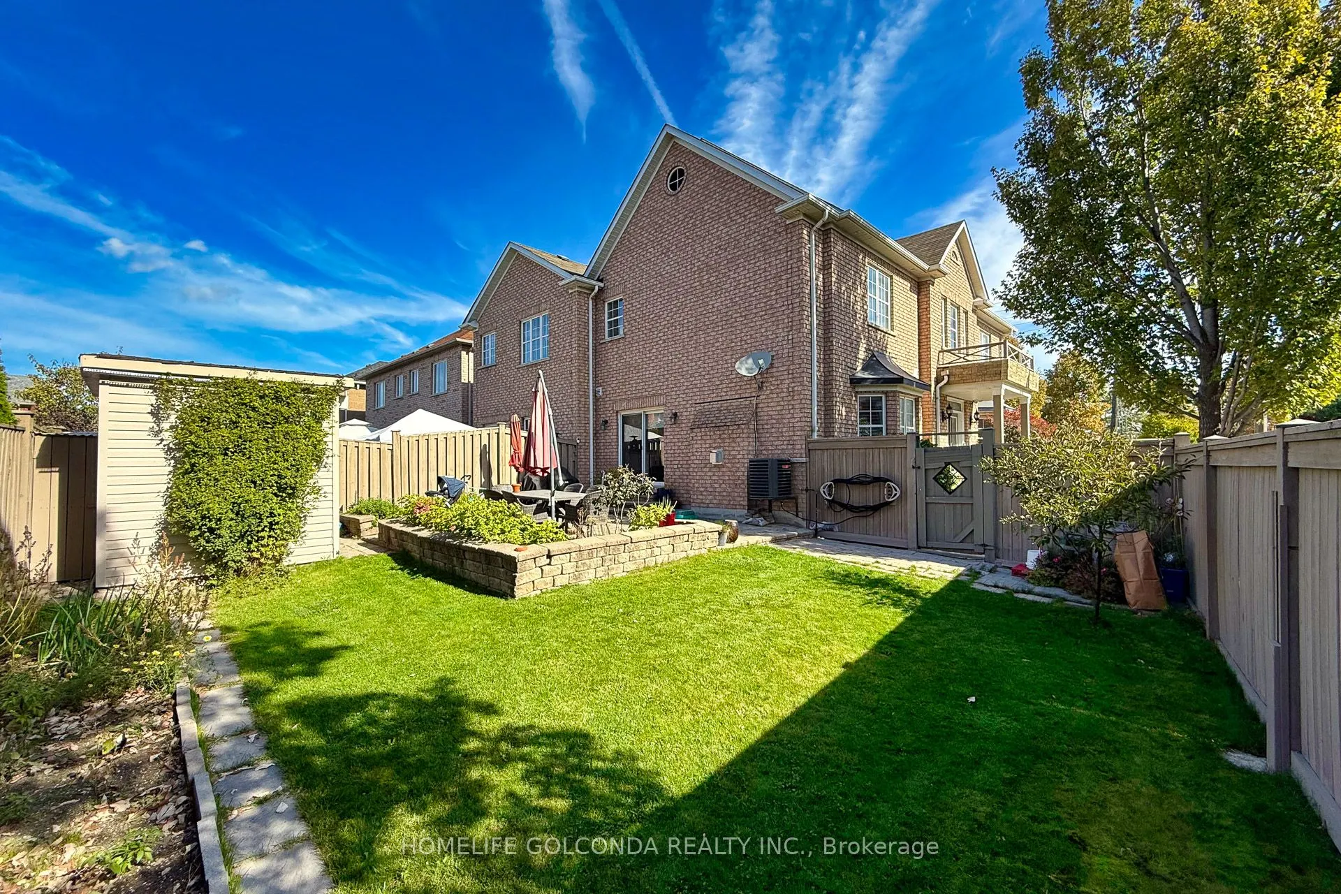 77 Arco Circle
