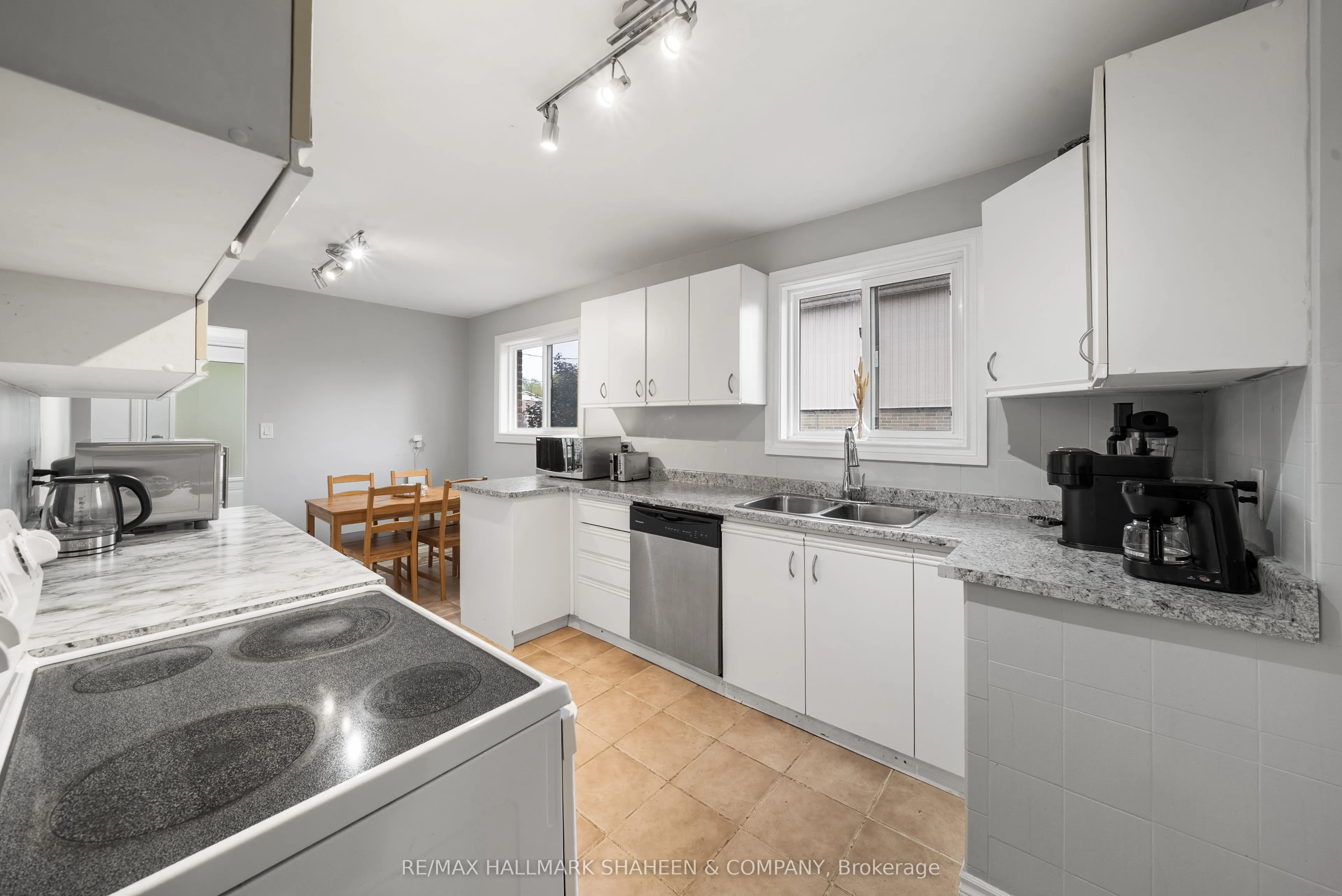 213 Patterson Street, #Main