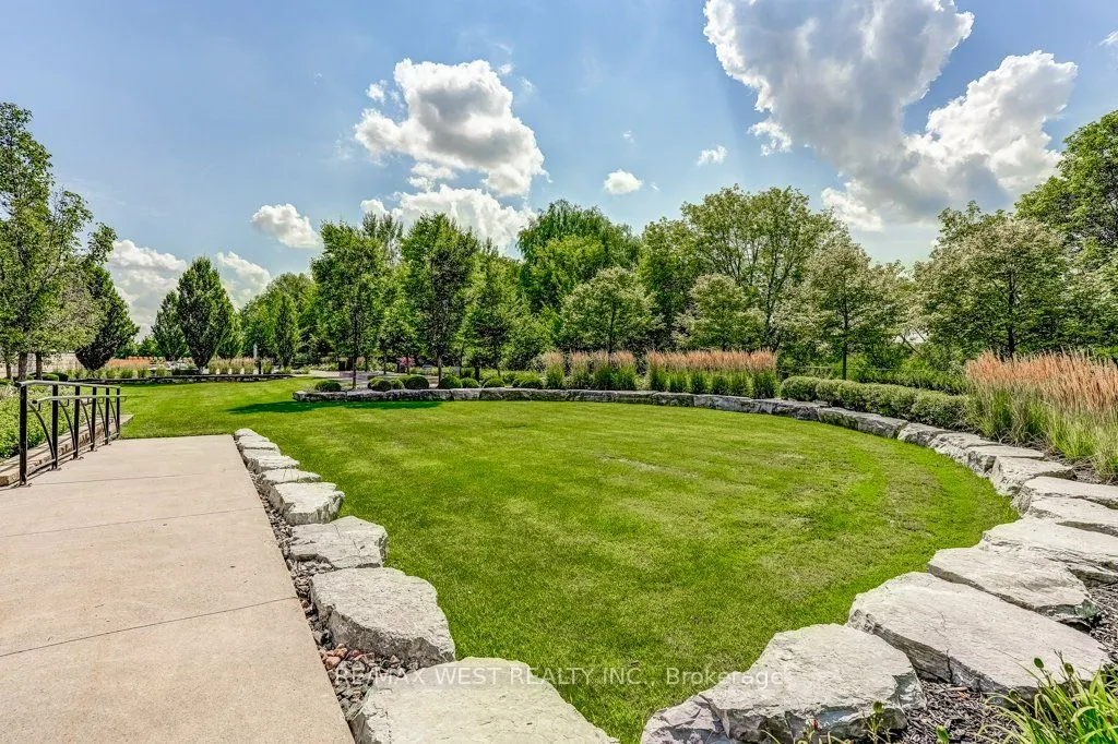 35 Baker Hill Boulevard, #404