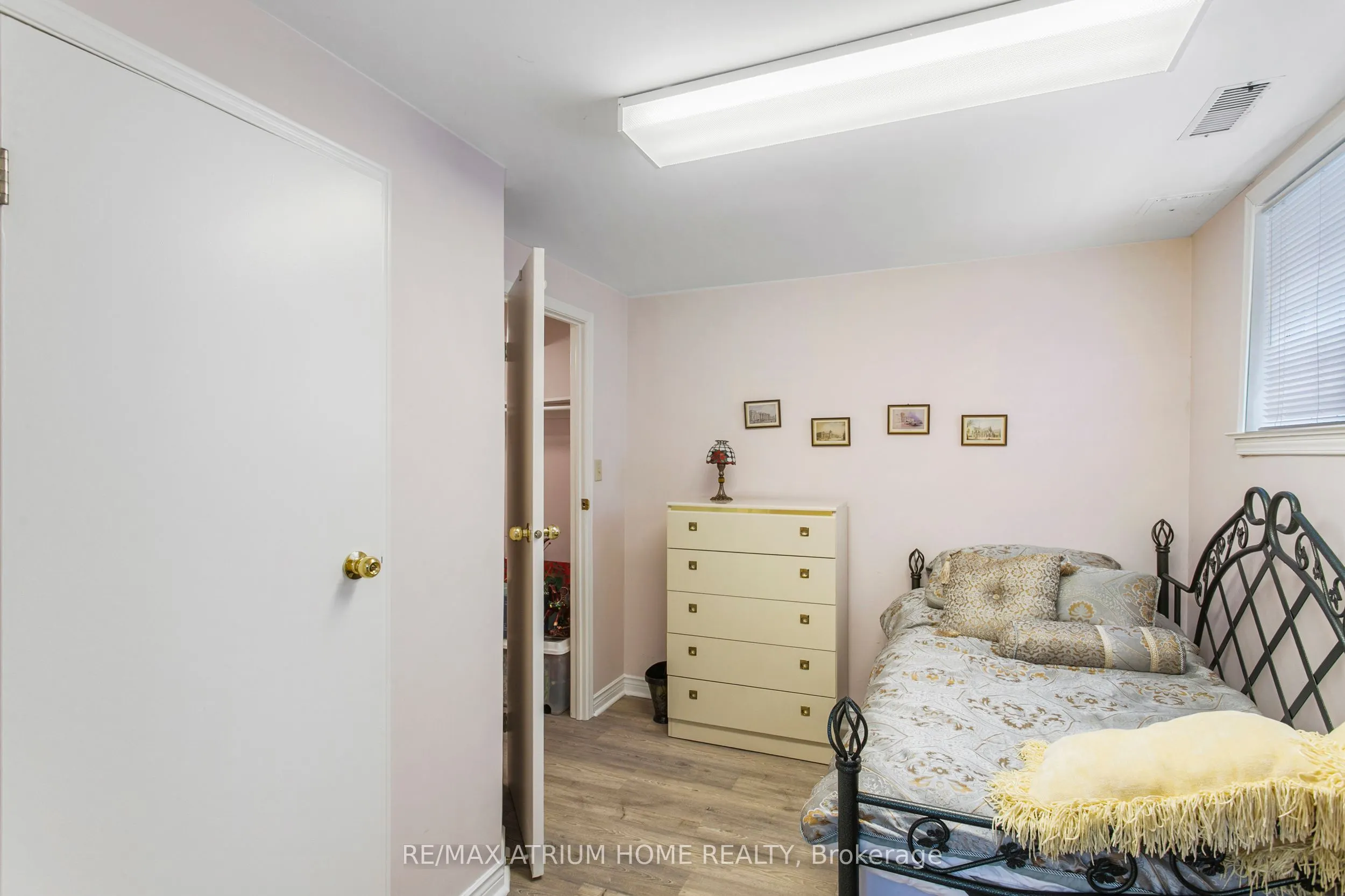 9 Constellation Crescent
