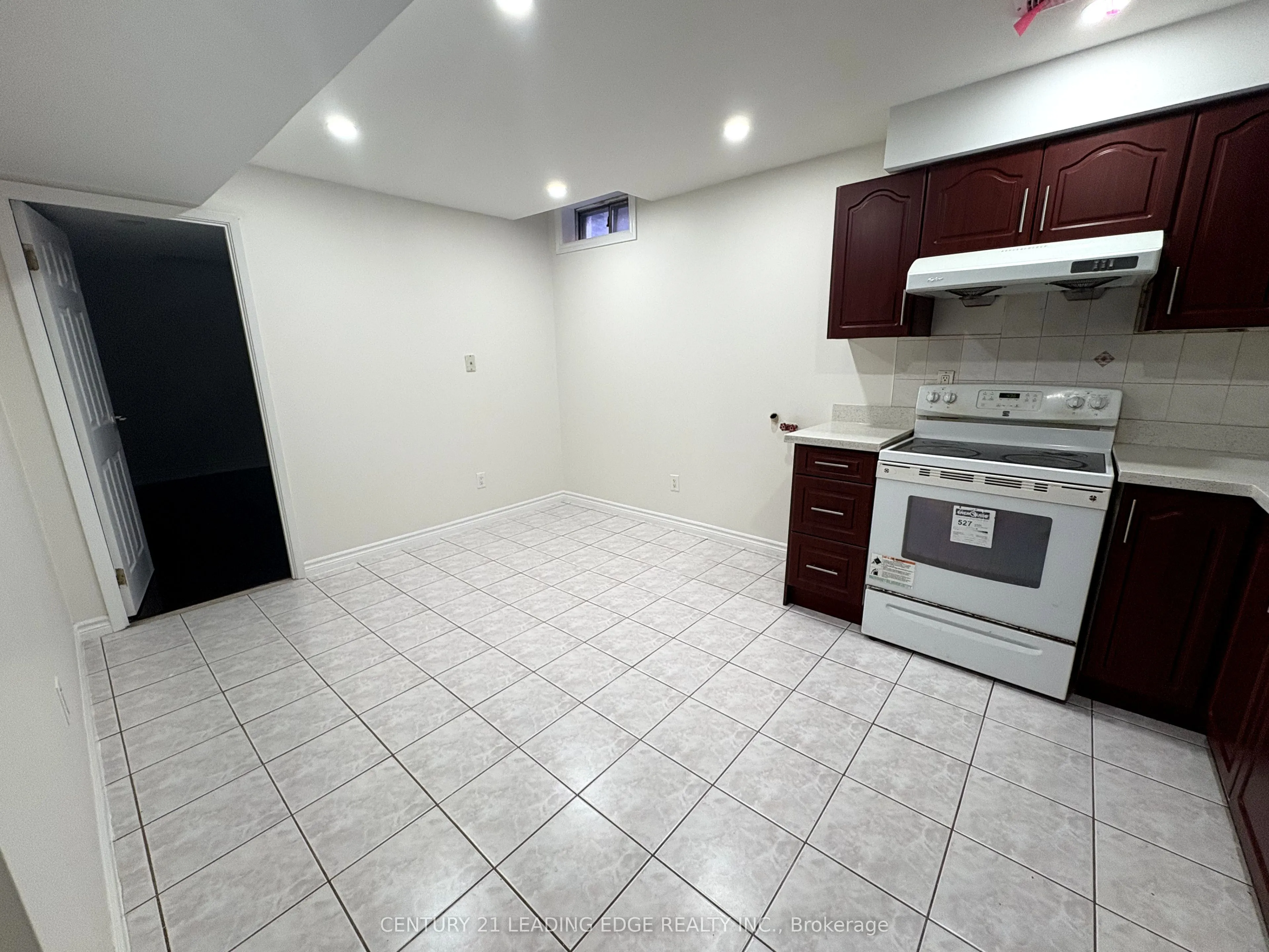 40 Norman Ross Drive, #Bsmt