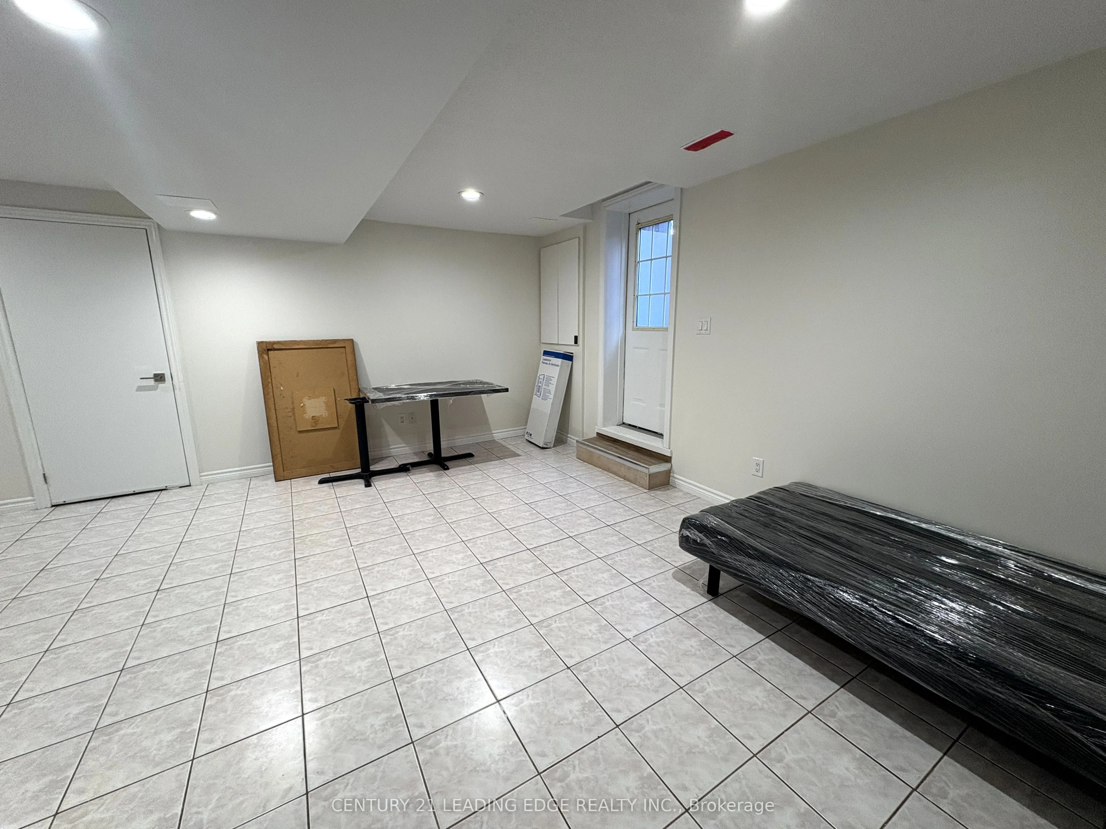 40 Norman Ross Drive, #Bsmt
