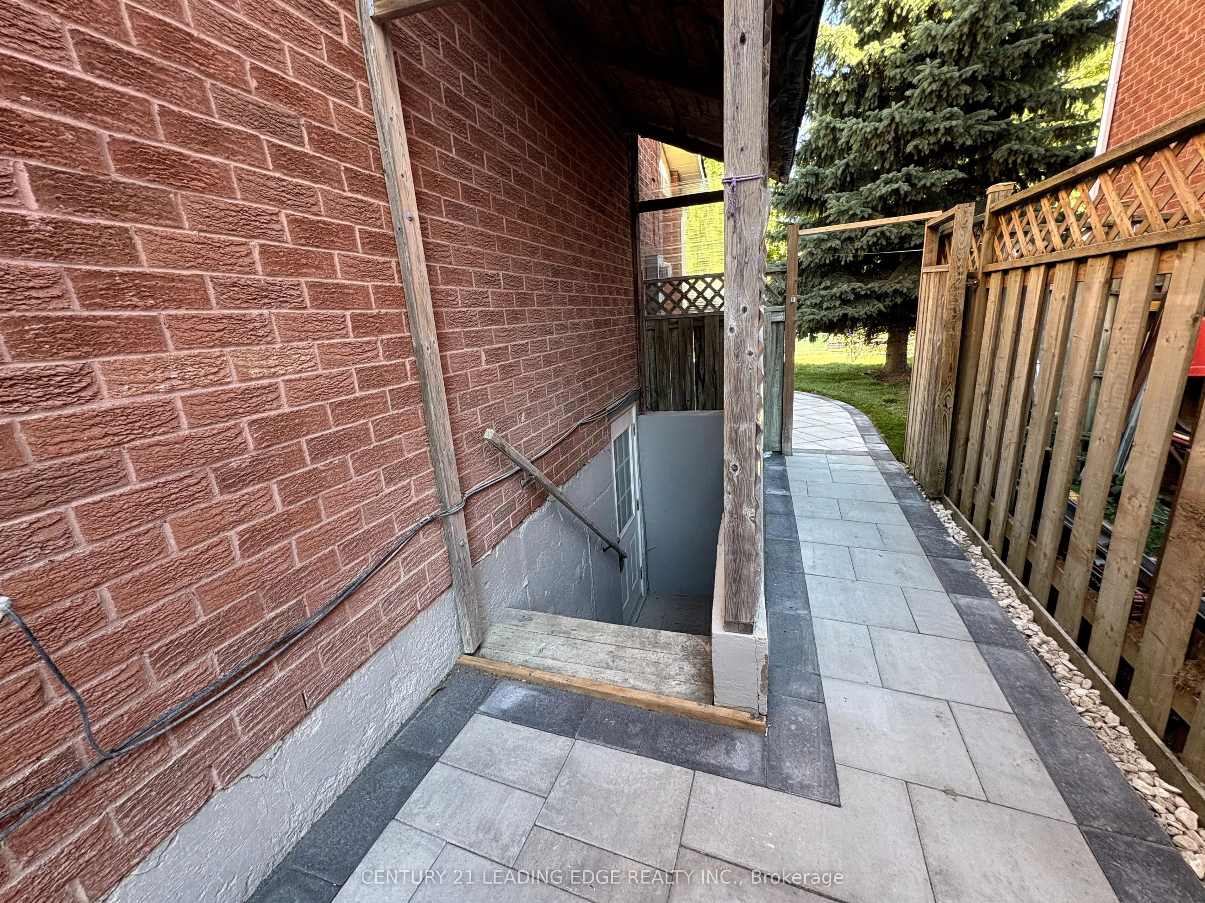 40 Norman Ross Drive, #Bsmt