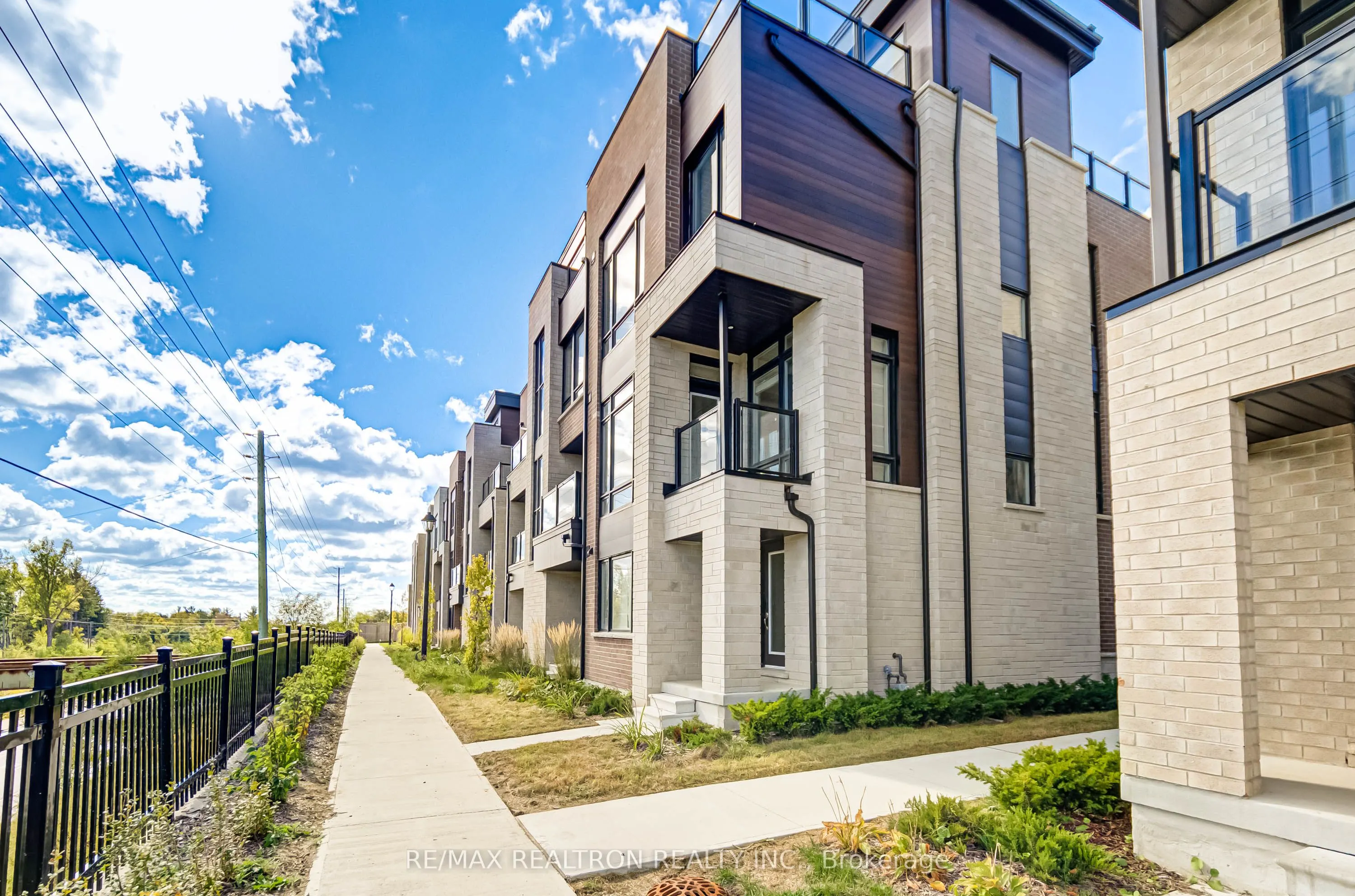 31 Credit Lane