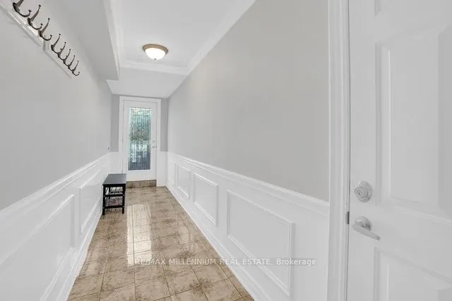99 Willis Road, #Lower