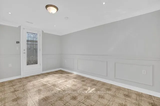99 Willis Road, #Lower