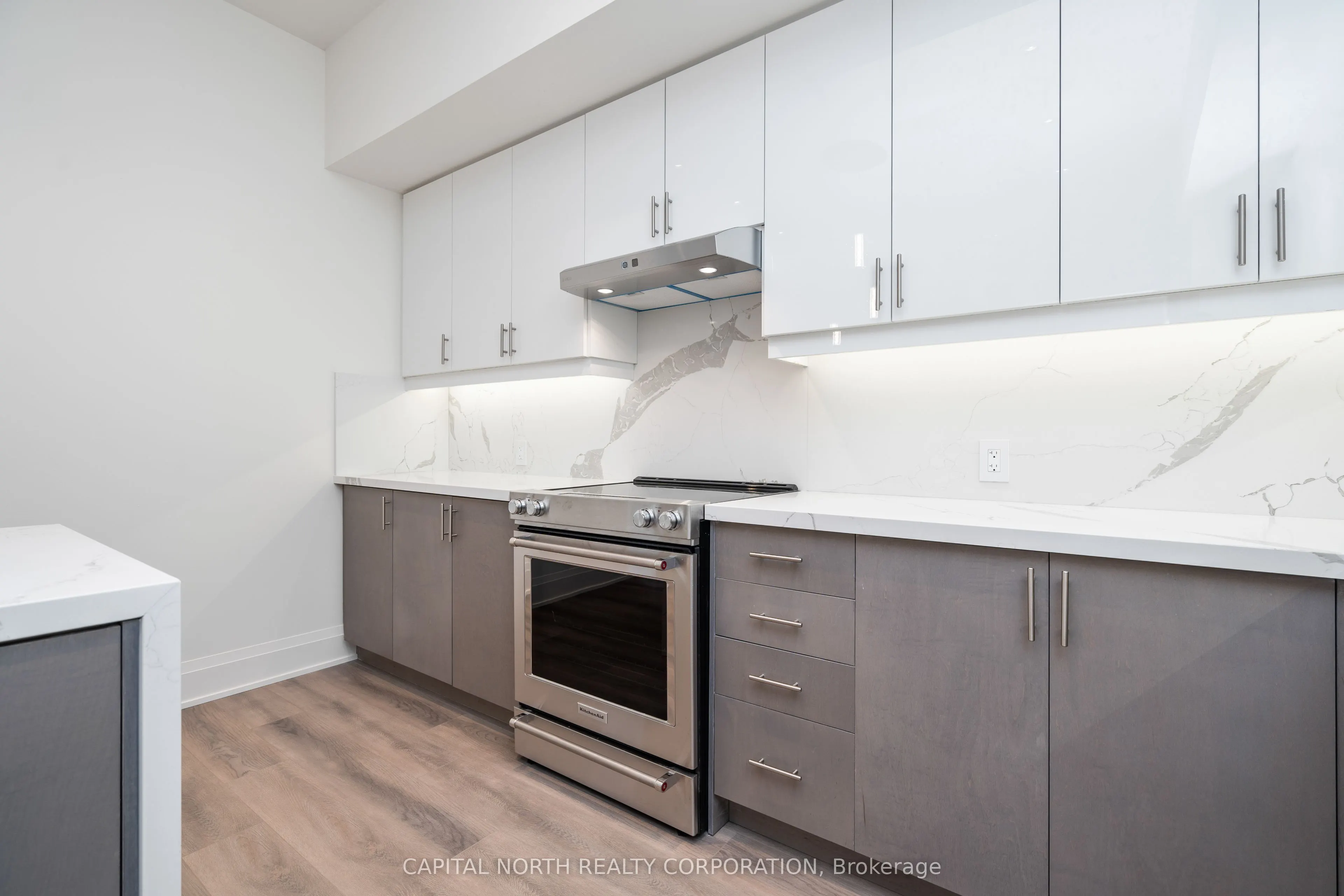 9000 Jane Street, #629