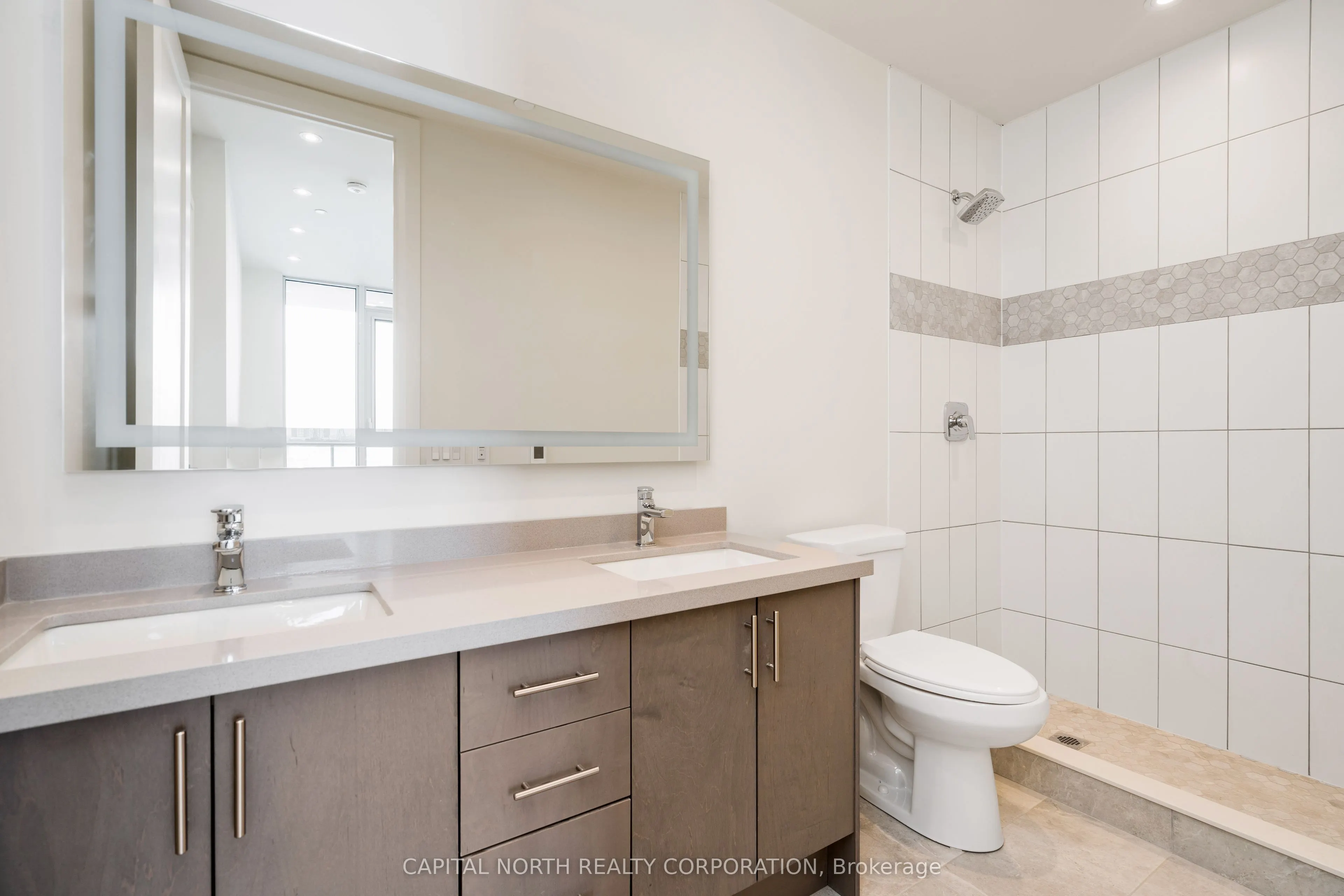 9000 Jane Street, #629