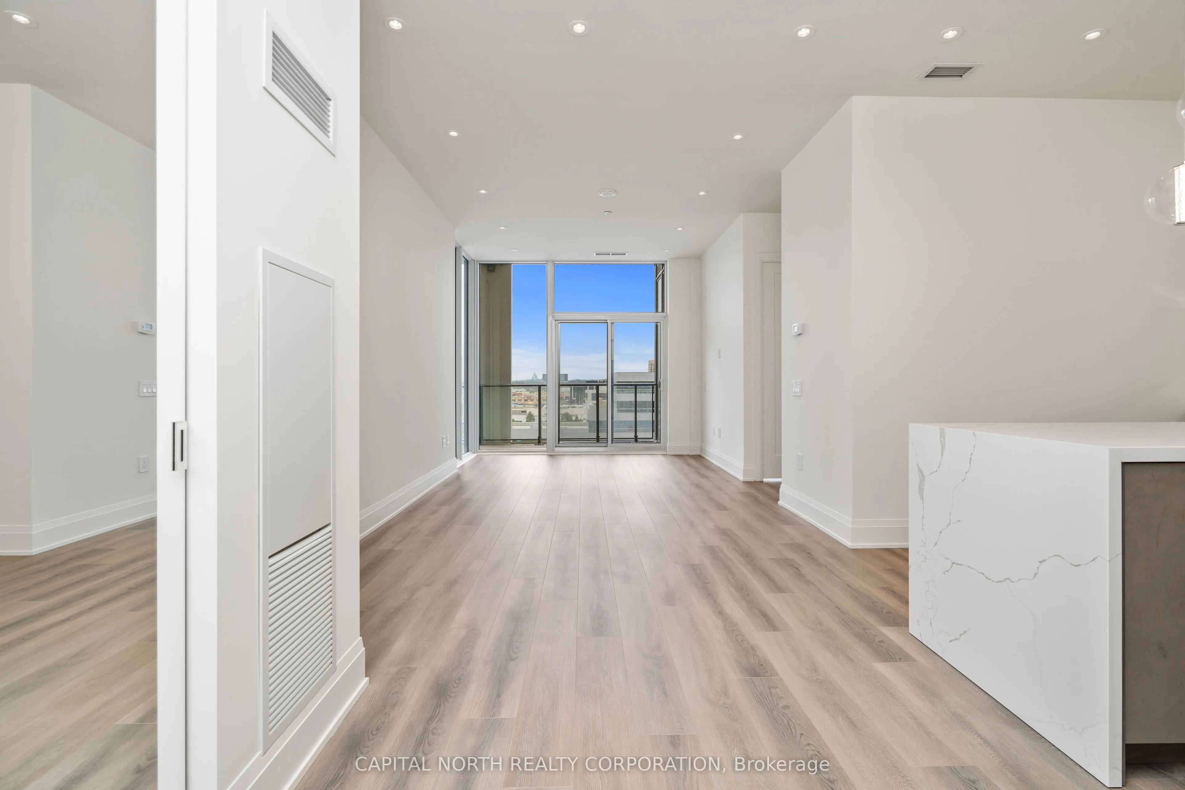 9000 Jane Street, #629