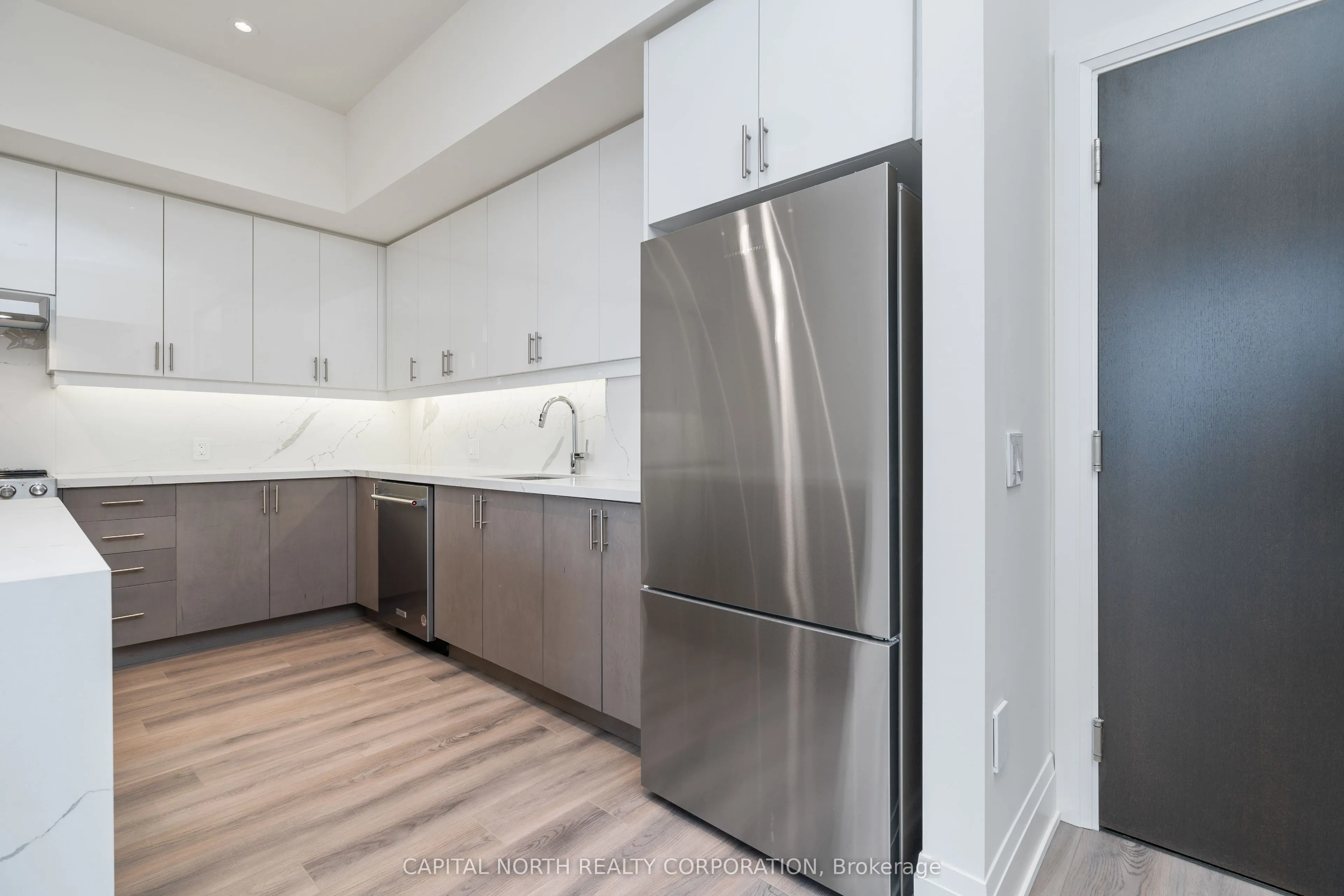 9000 Jane Street, #629