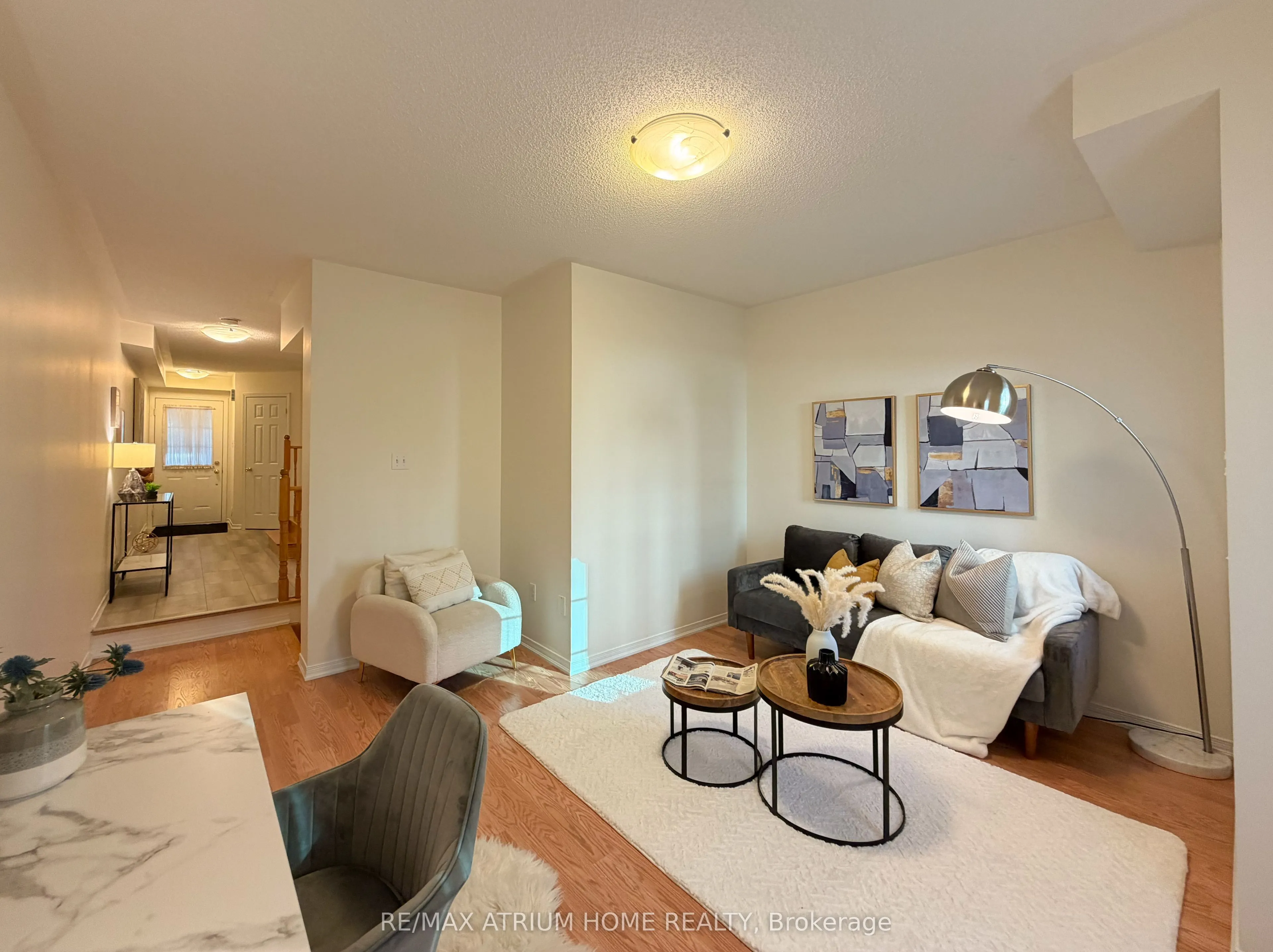 284 Church Street S, #33