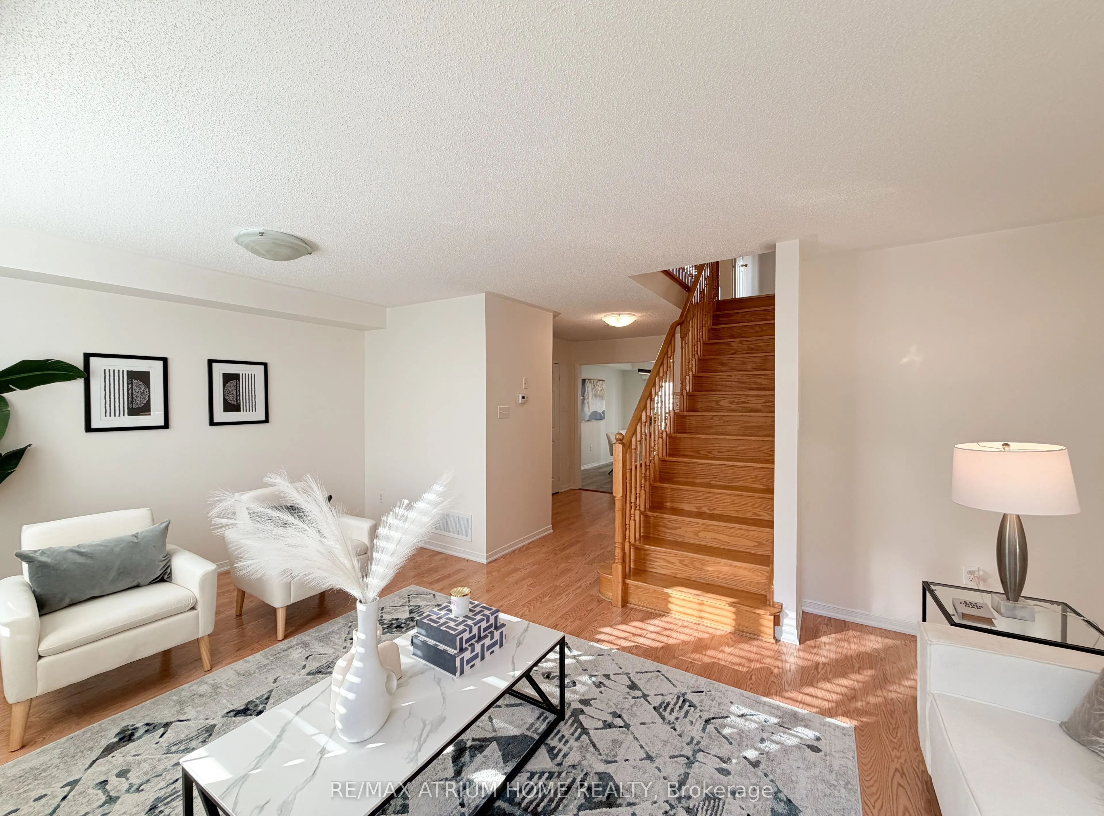 284 Church Street S, #33