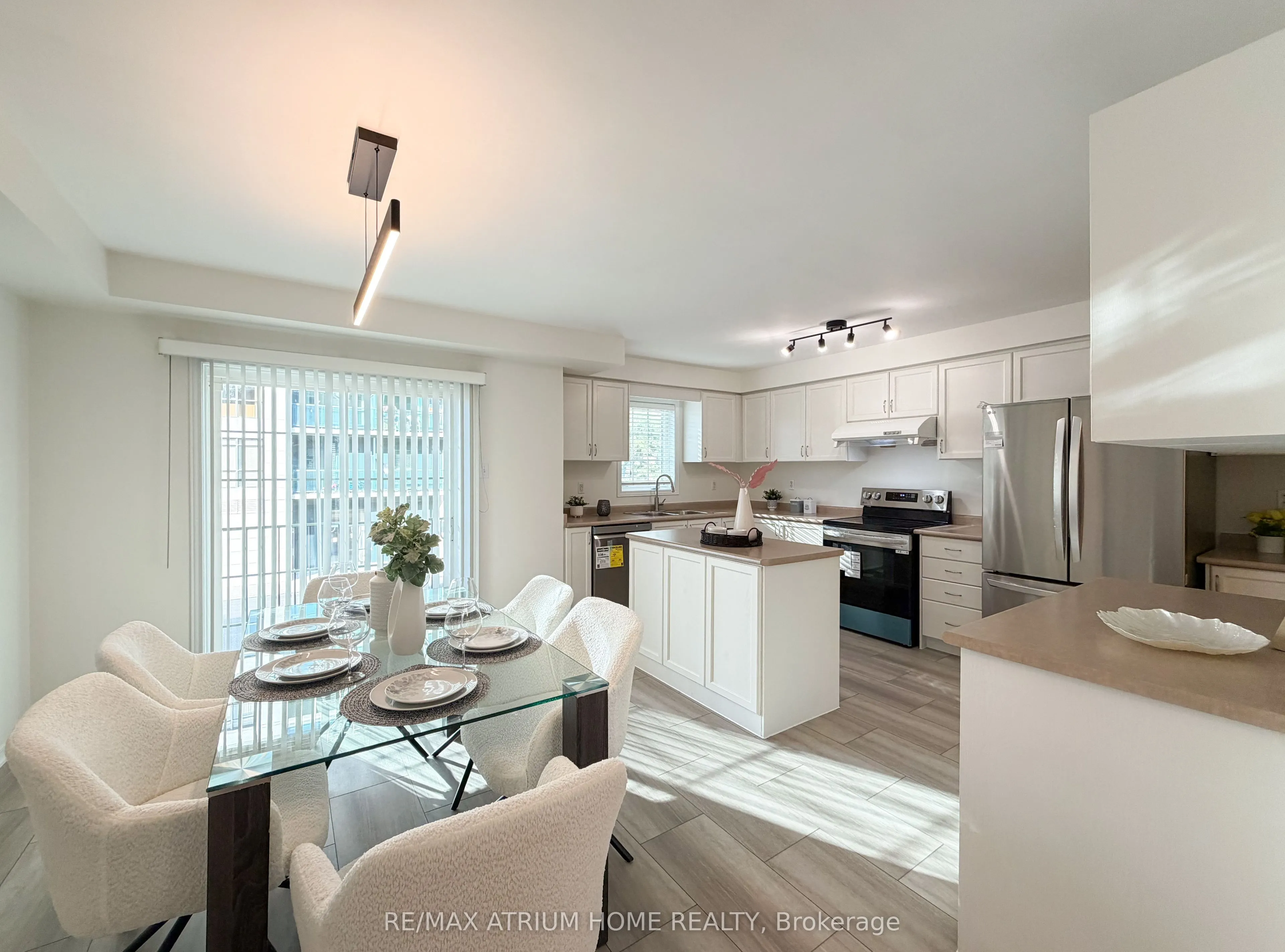284 Church Street S, #33