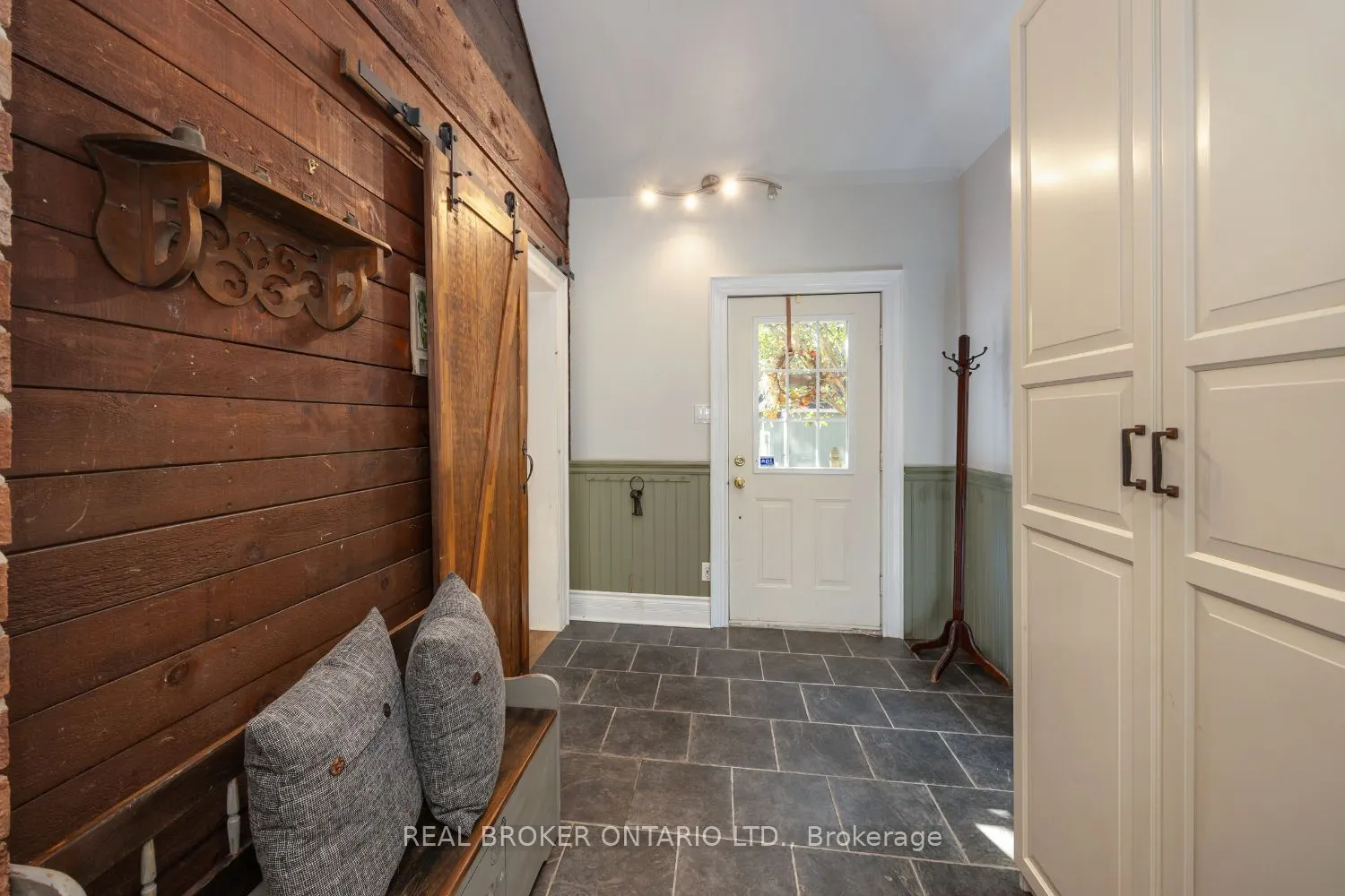 8680 Concession Road 4