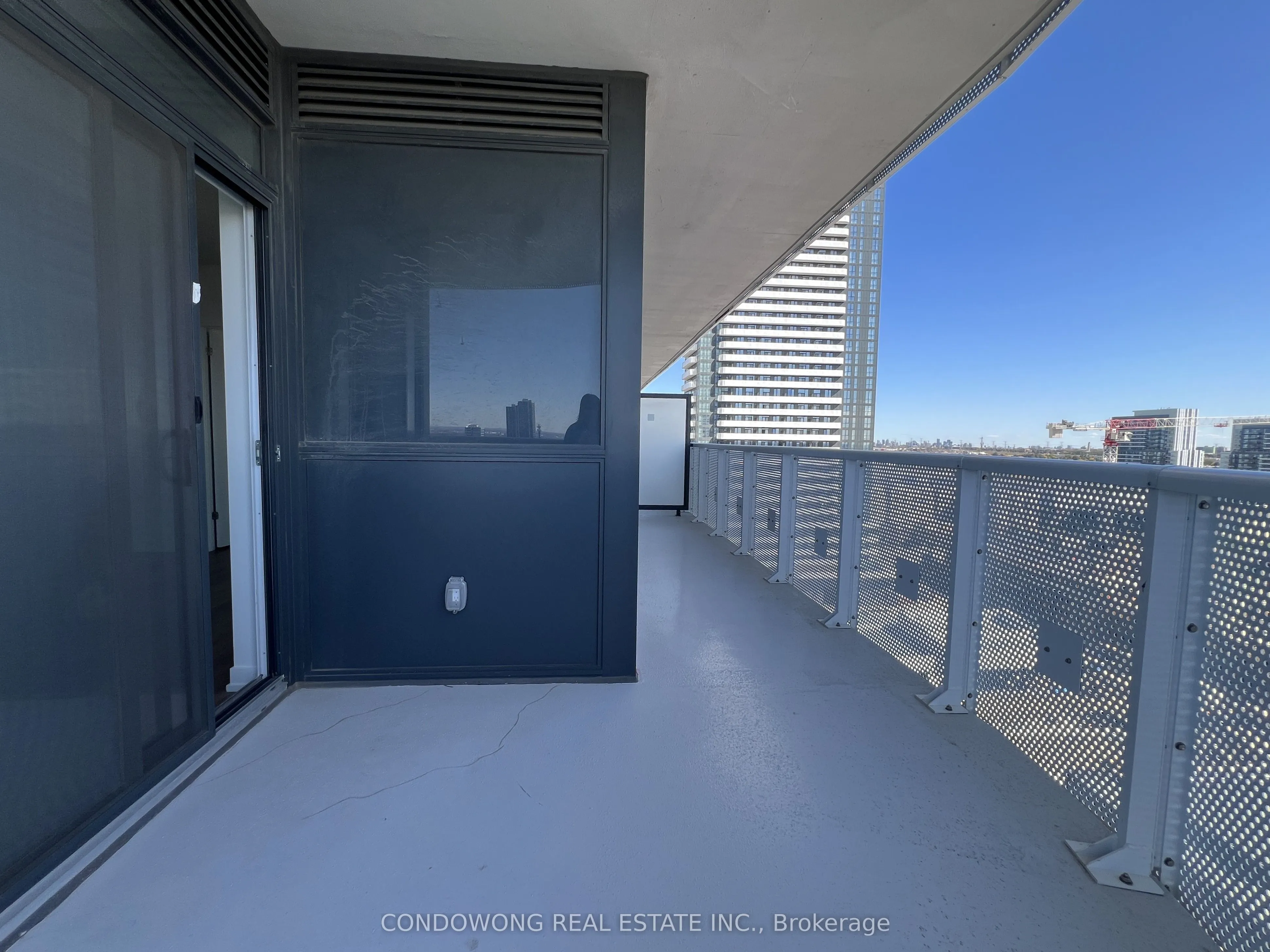 225 Commerce Street, #1206