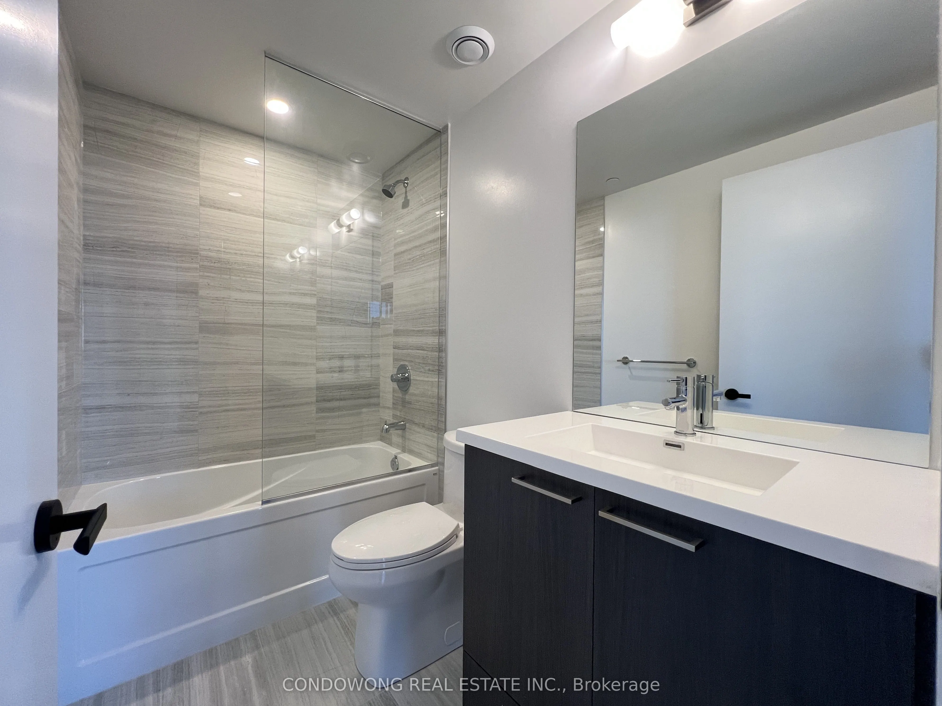 225 Commerce Street, #1206