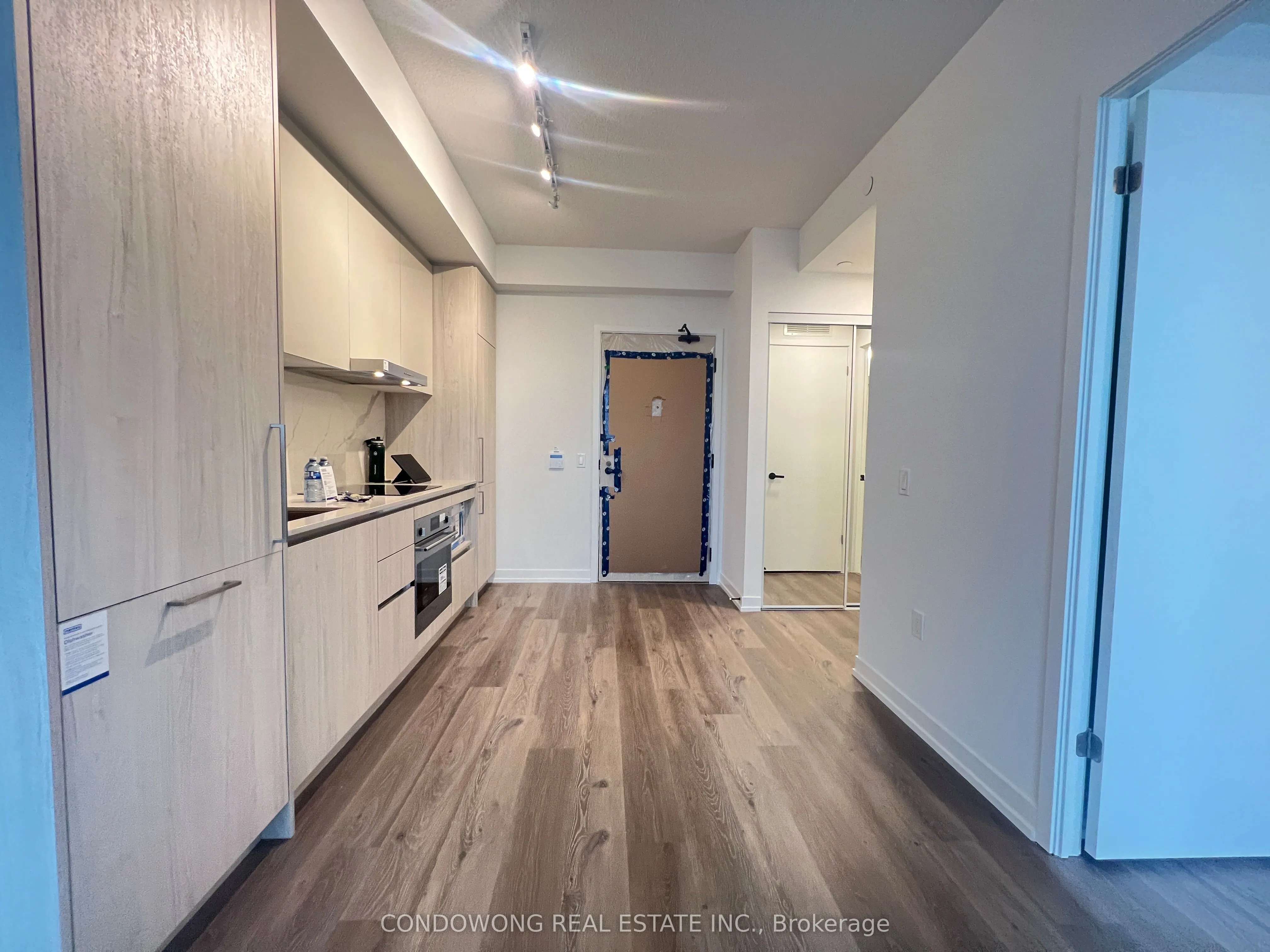 225 Commerce Street, #2910