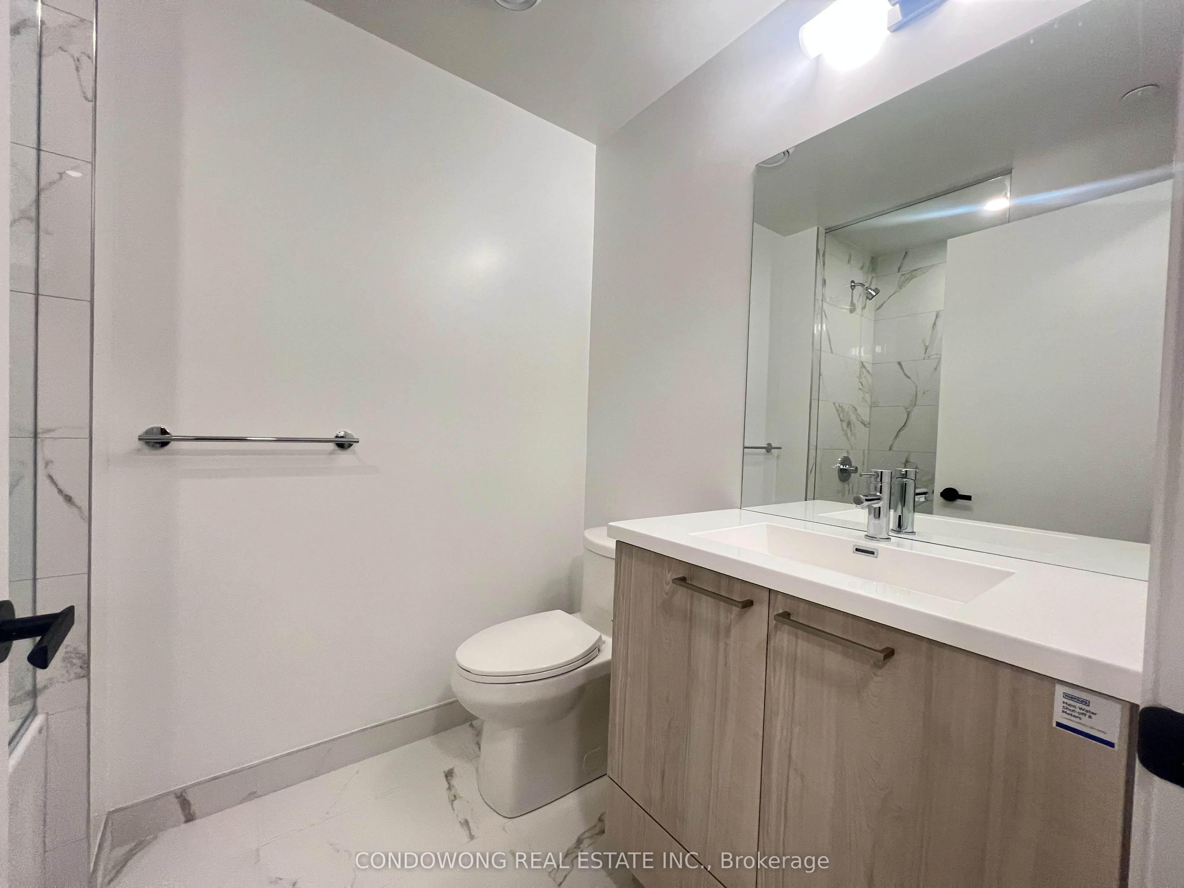 225 Commerce Street, #2910