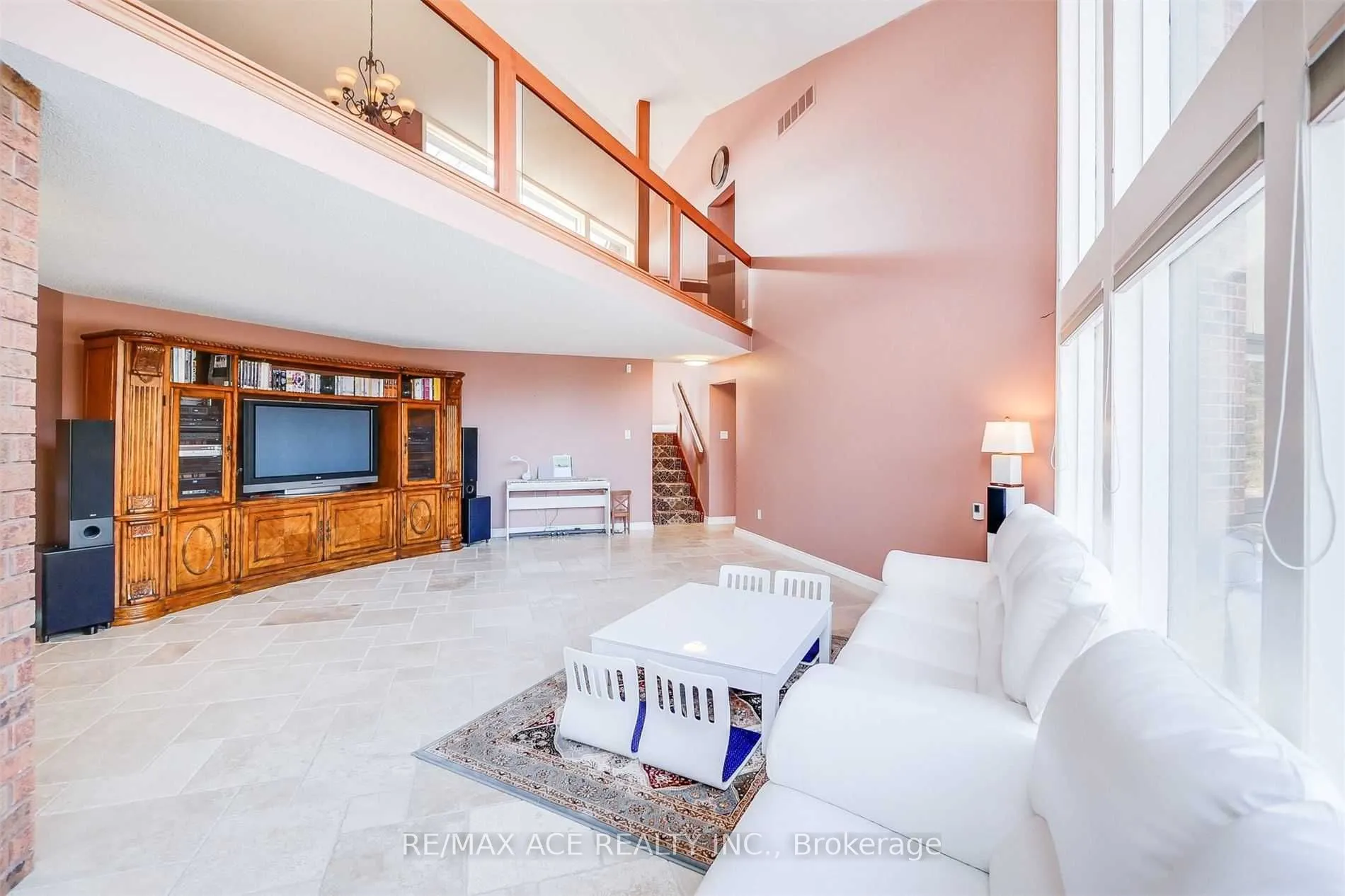 5 Island Court
