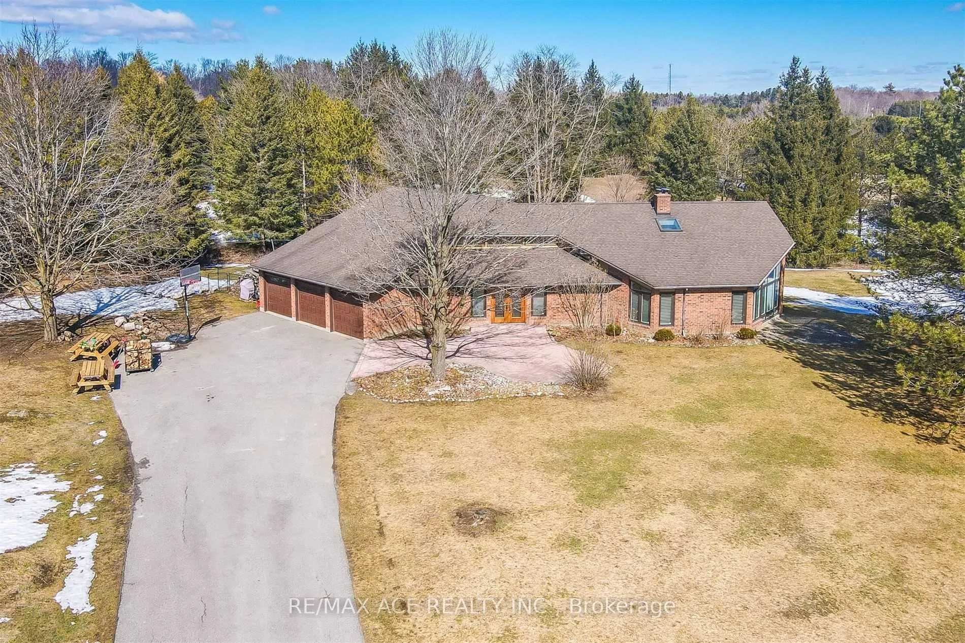 5 Island Court