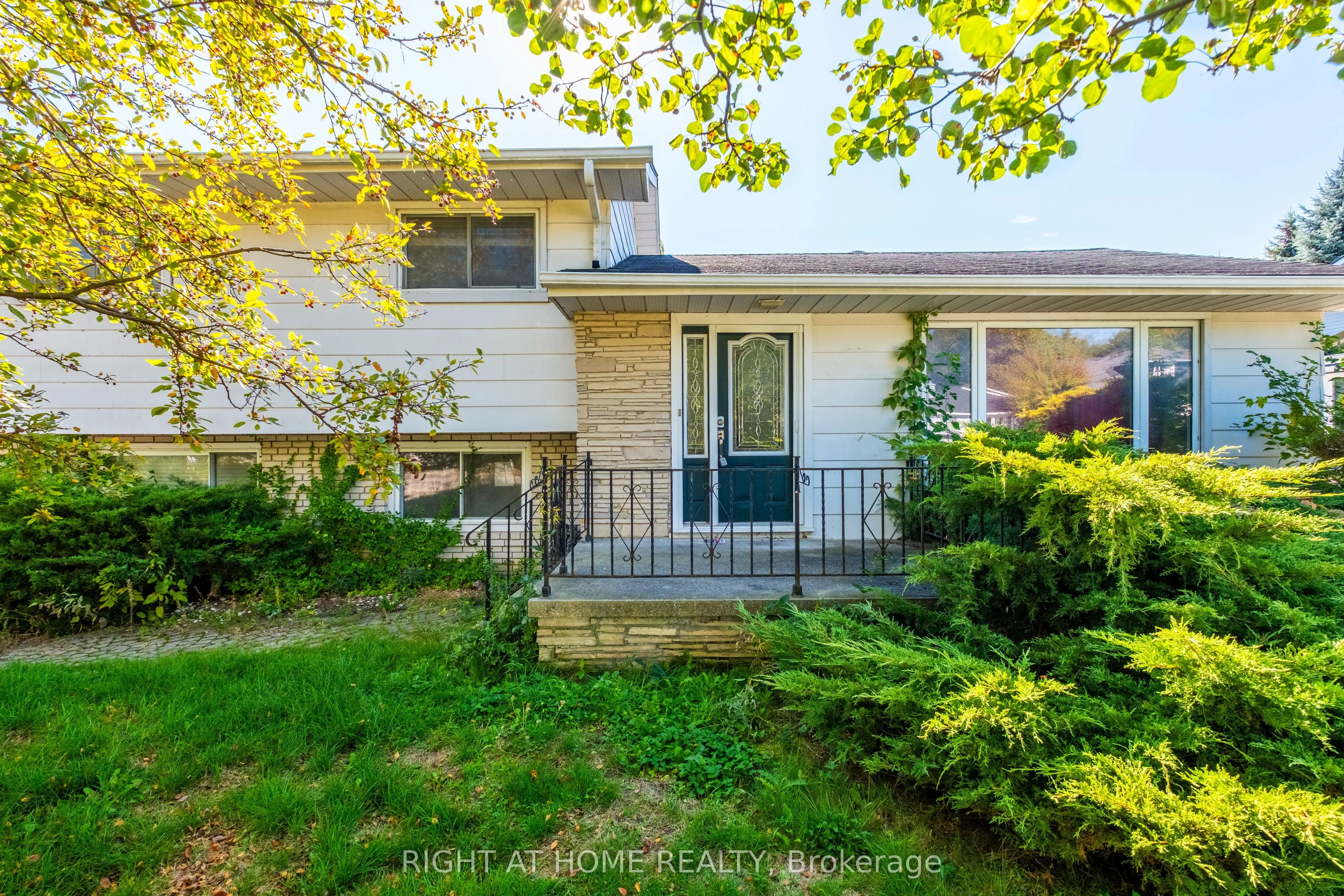 275 Miami Drive