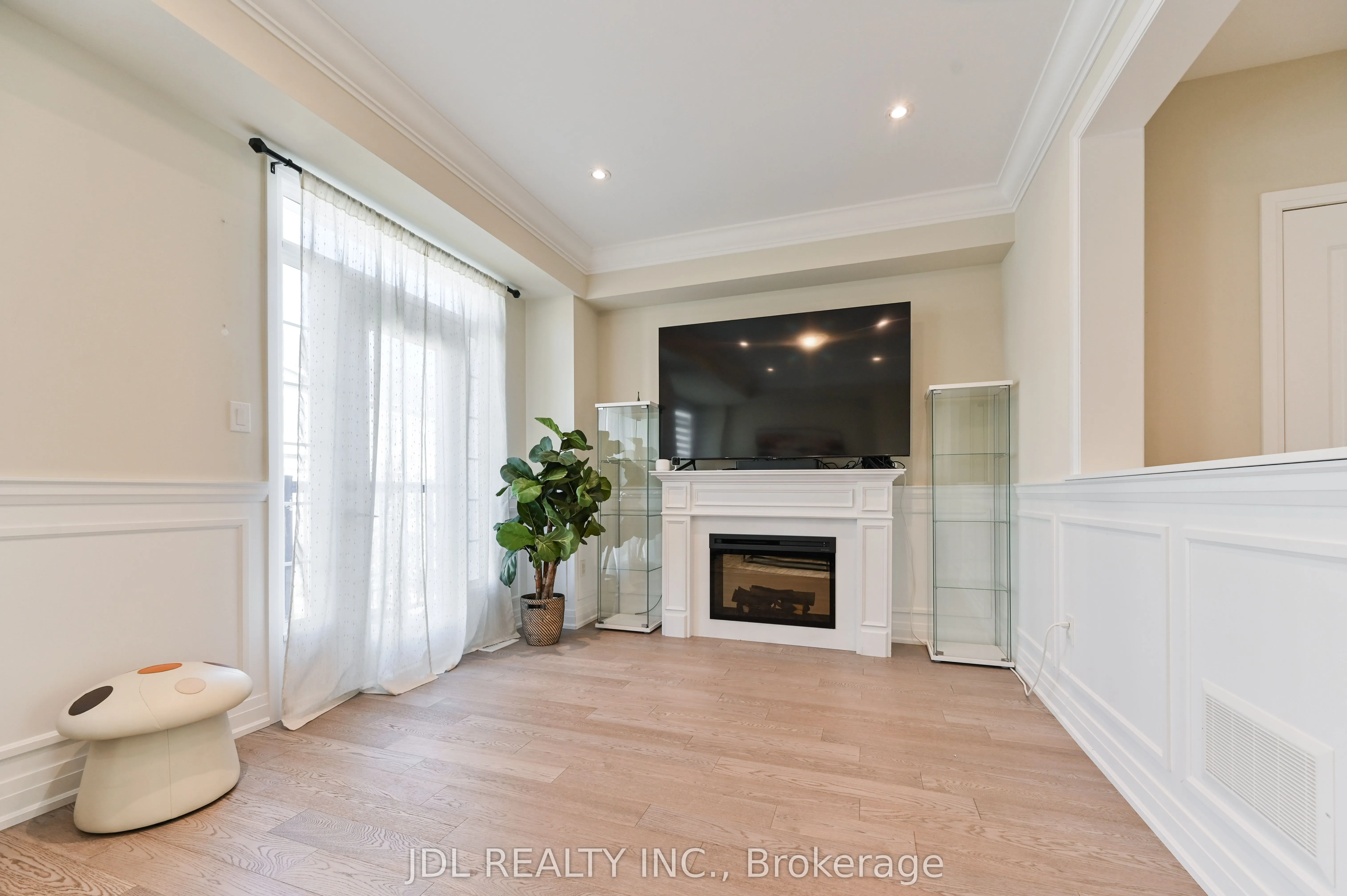 17 Thomas Foster Street