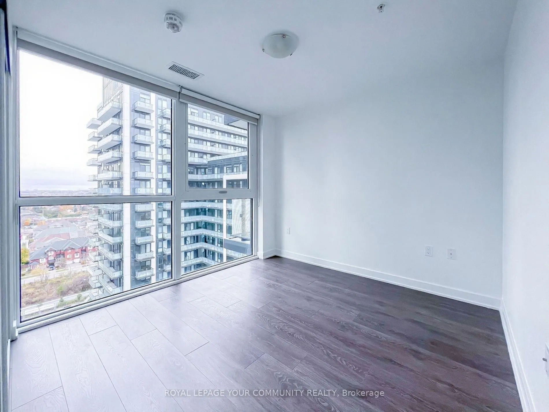 75 Oneida Crescent, #1501