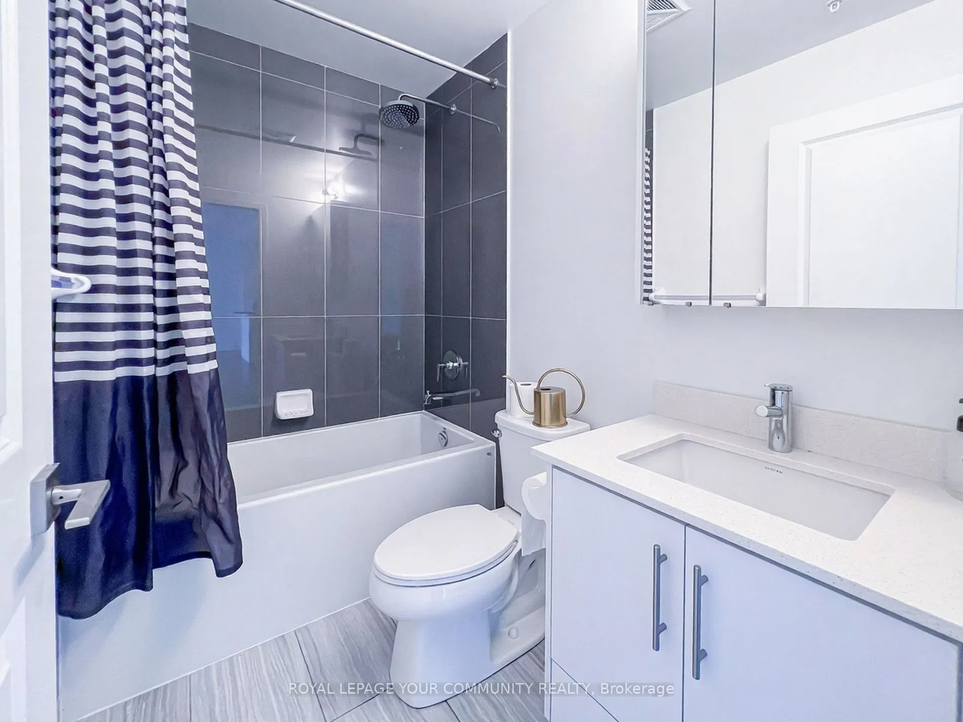 75 Oneida Crescent, #1501
