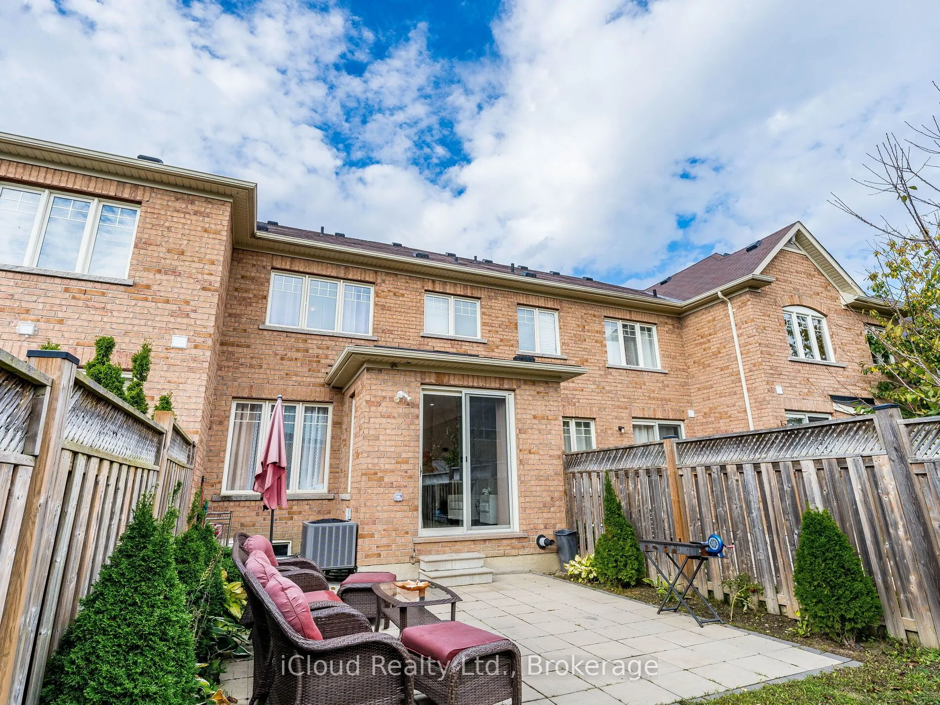 135 Windrow Street