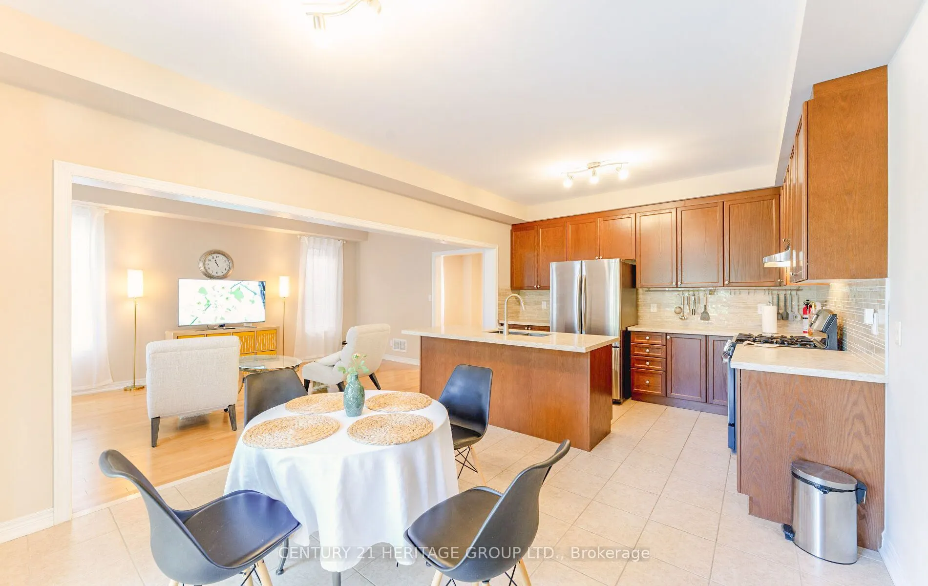 50 Sydie Lane, #Upper