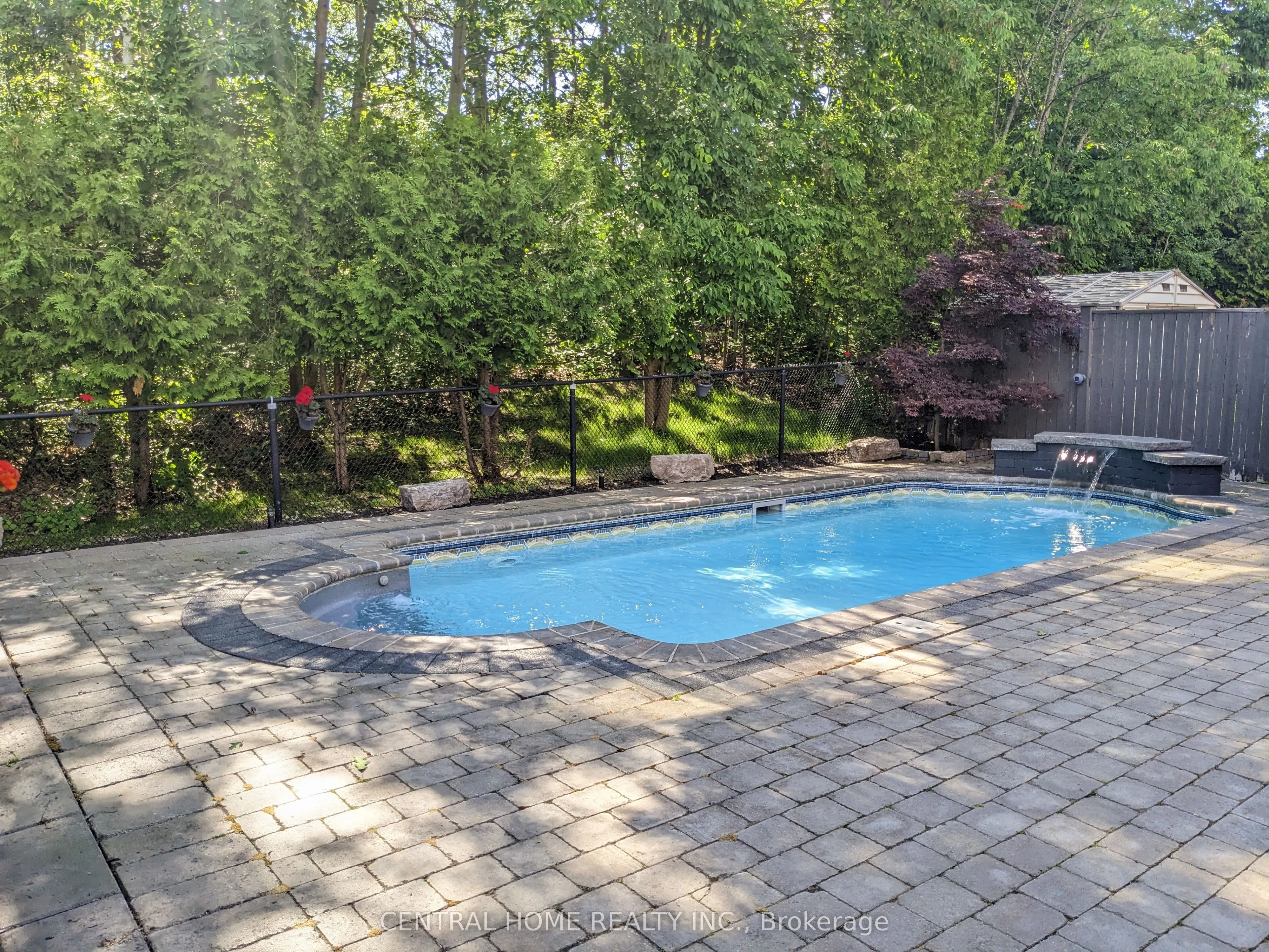 116 Wood Rim Drive