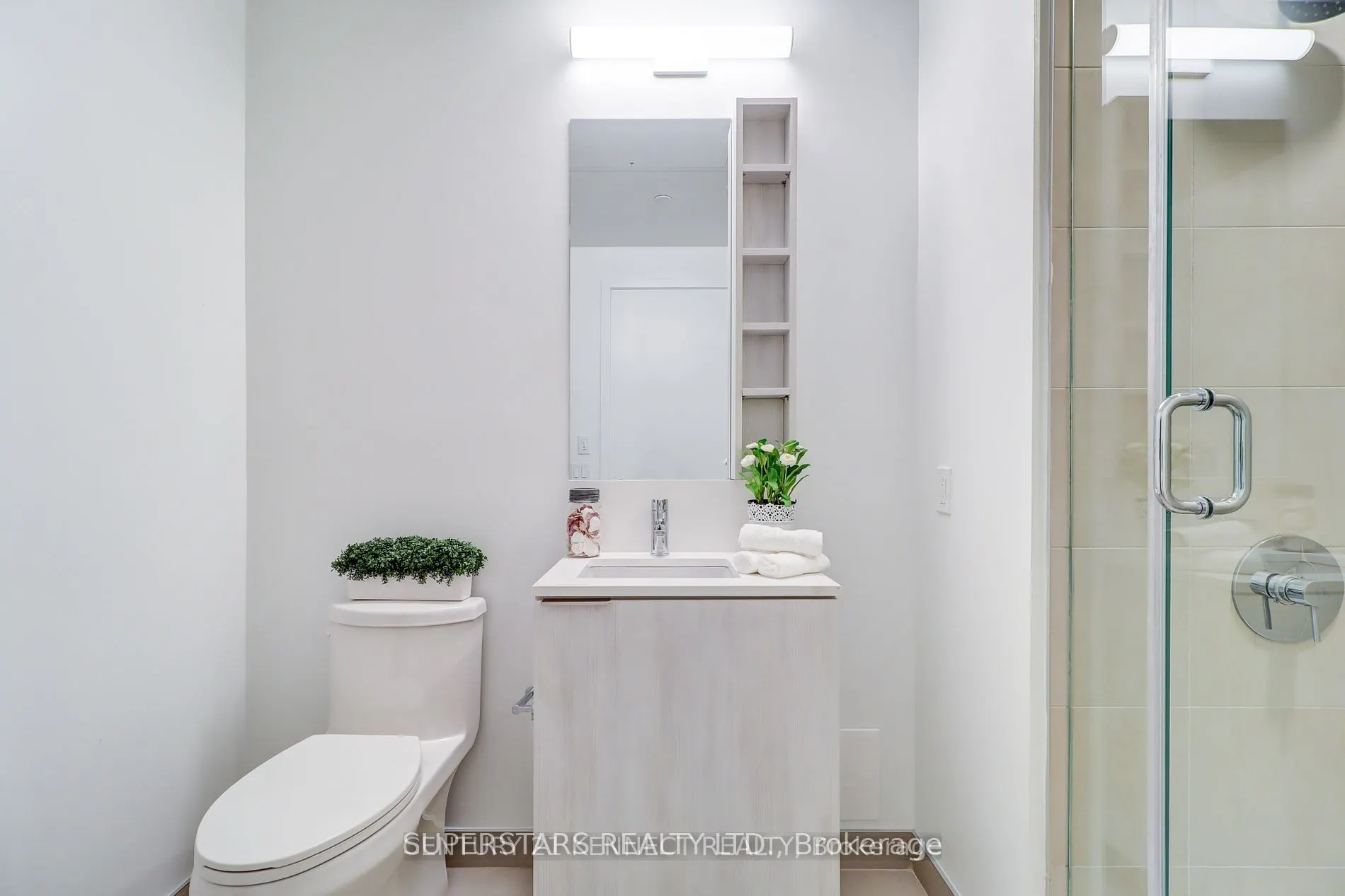 1000 Portage Parkway, #3006
