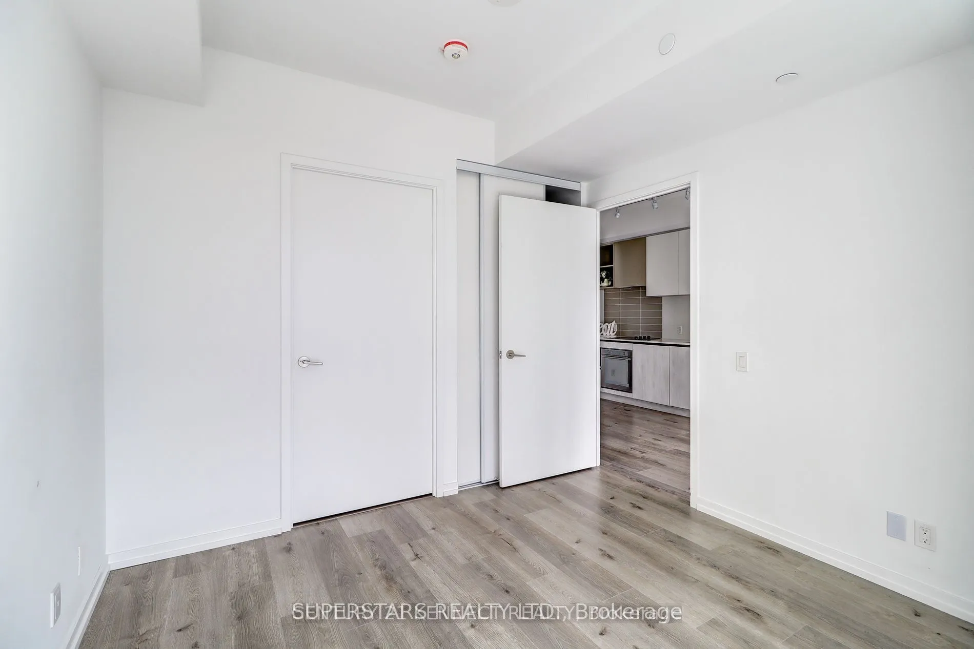 1000 Portage Parkway, #3006