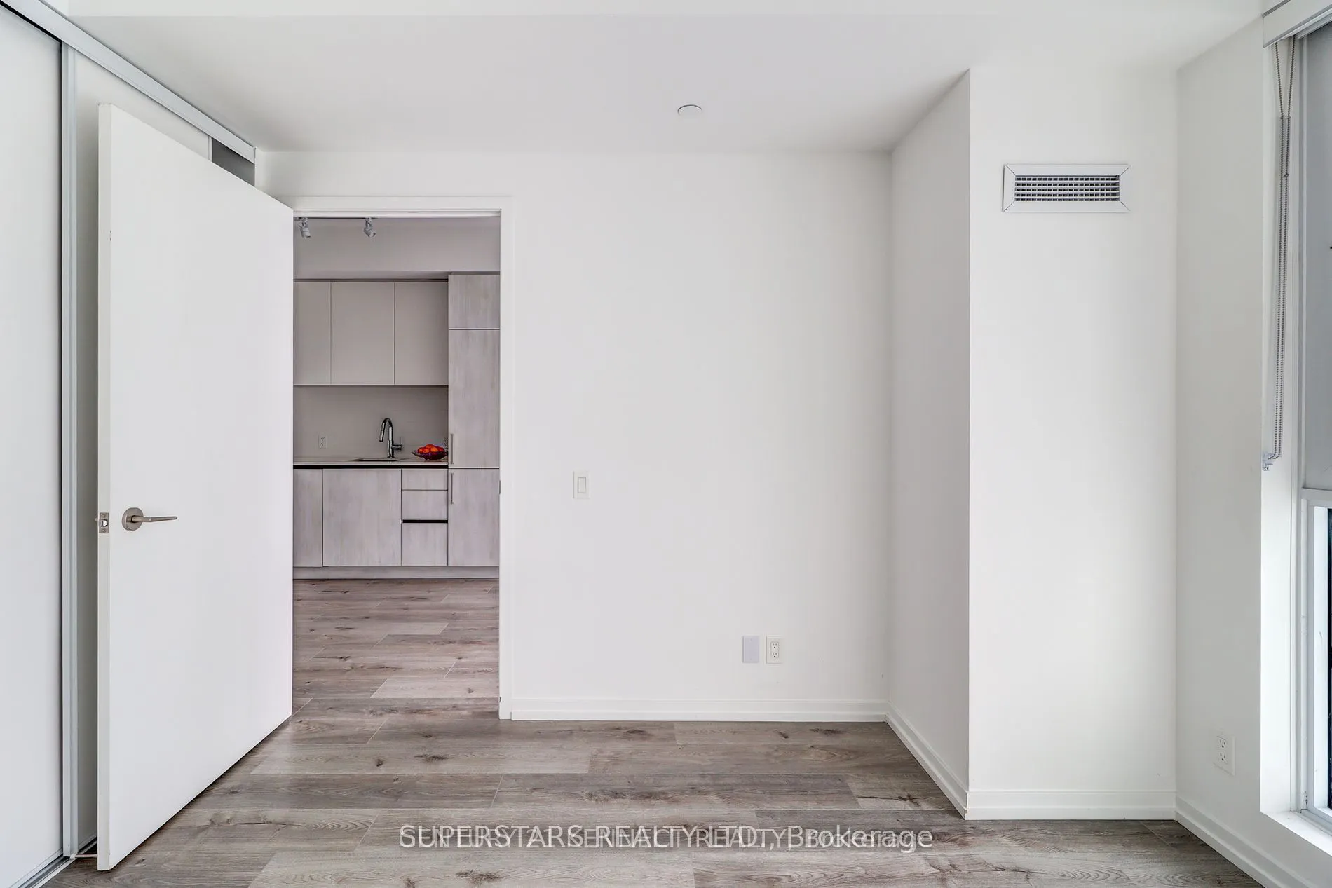 1000 Portage Parkway, #3006