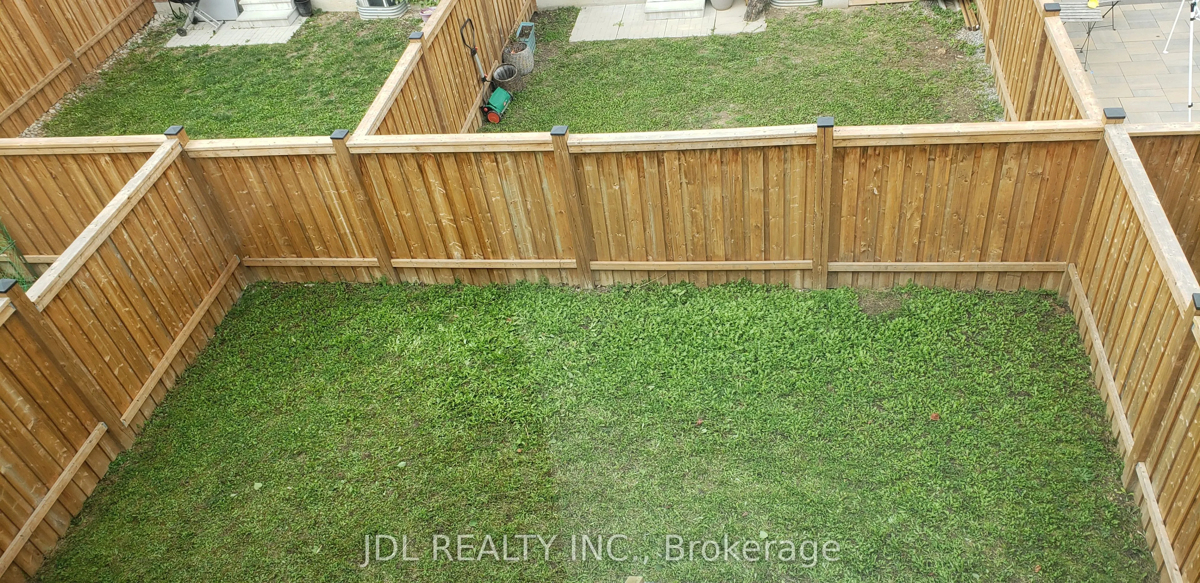 16 Casely Avenue