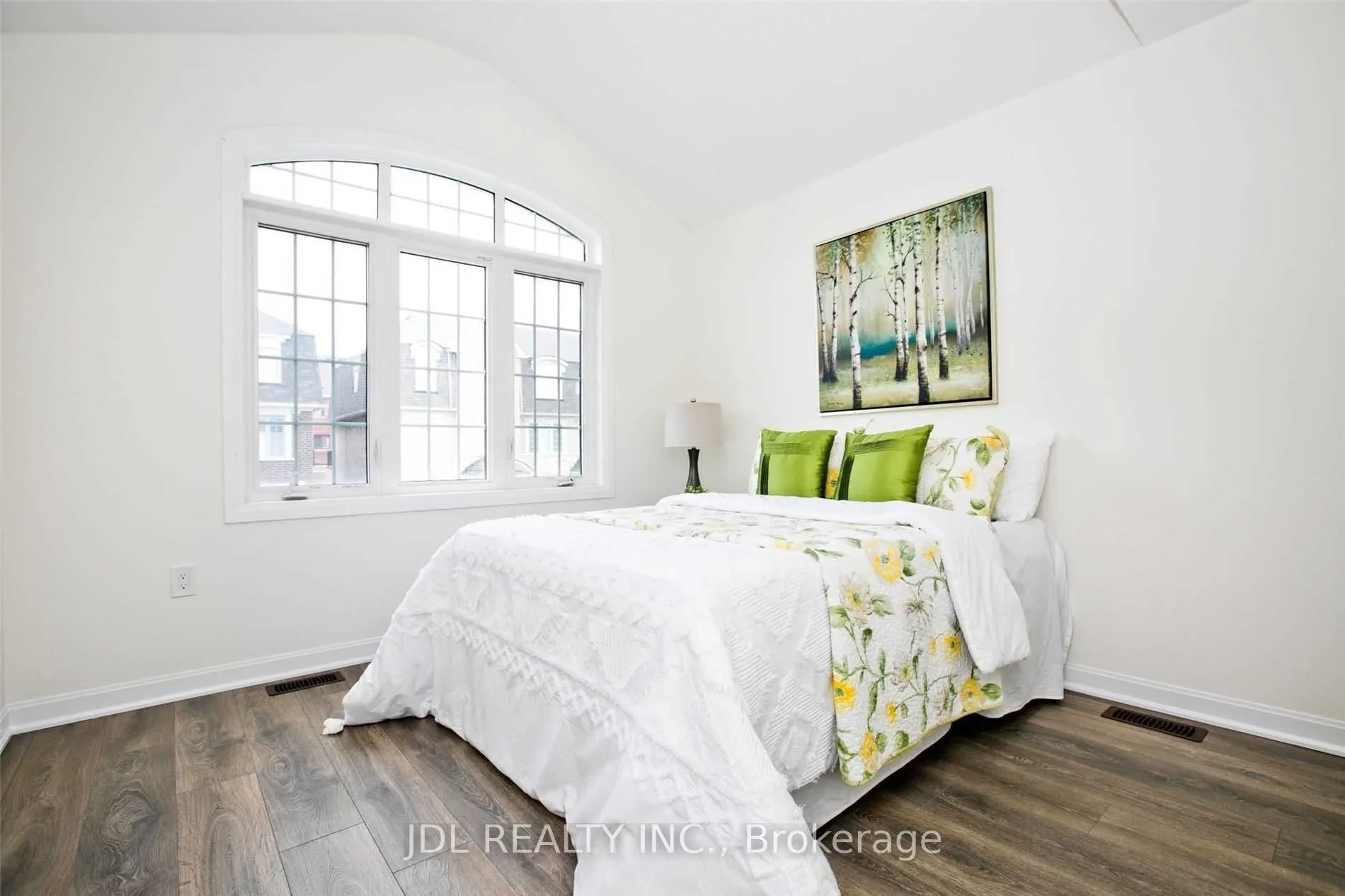 16 Casely Avenue