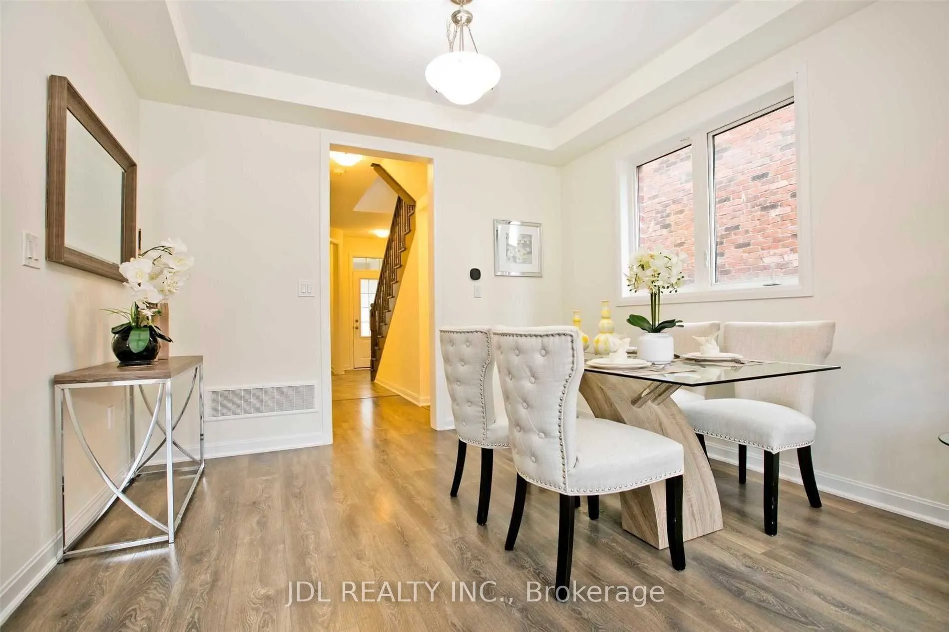 16 Casely Avenue