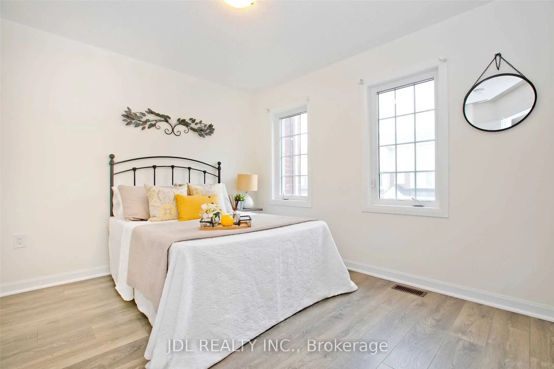 16 Casely Avenue